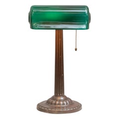 Lampe de bureau de banquier à abat-jour vert:: Verdelite:: vers 1915