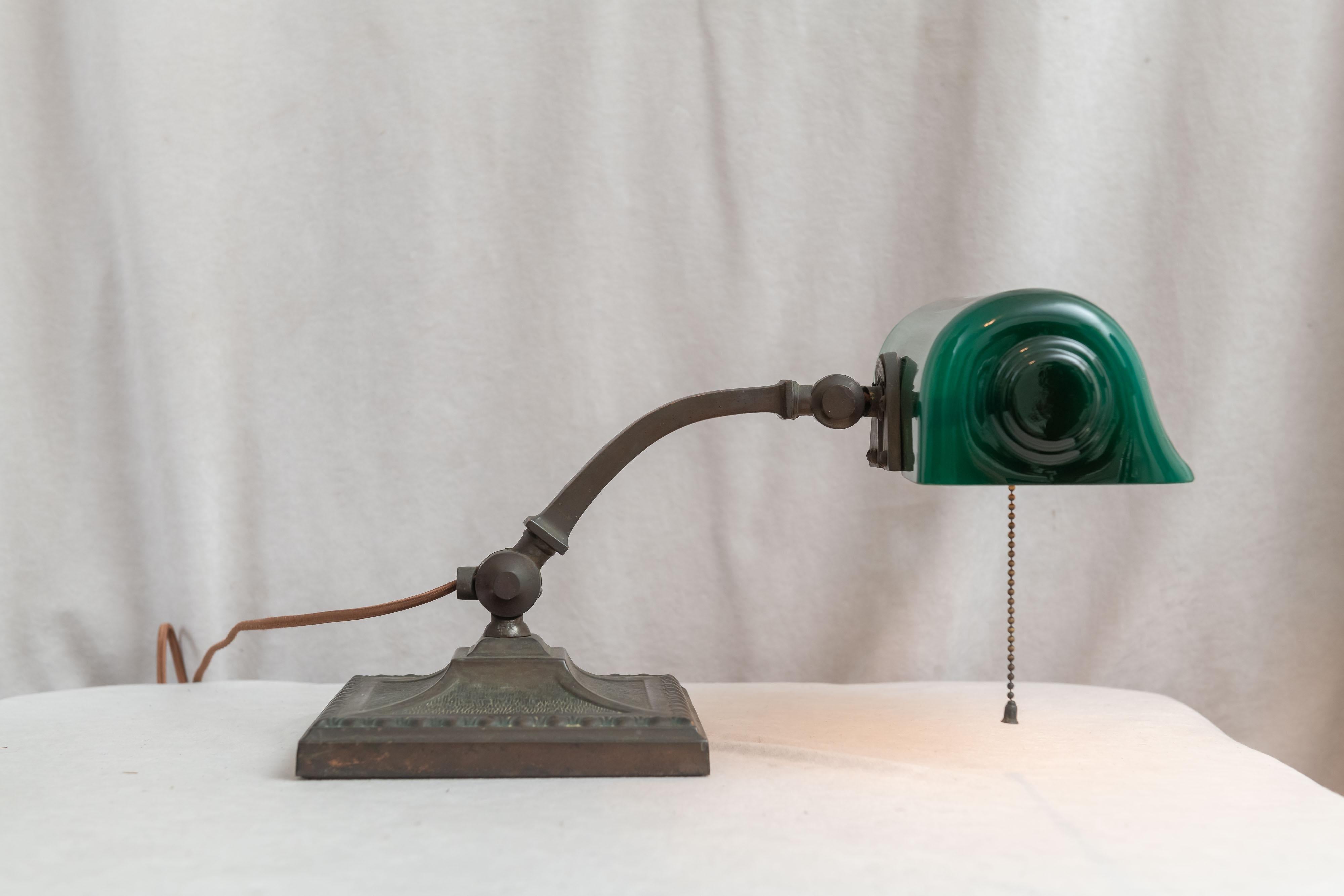 Hand-Crafted Green Shade Banker's Desk Lamp by Verdelite, ca. 1918