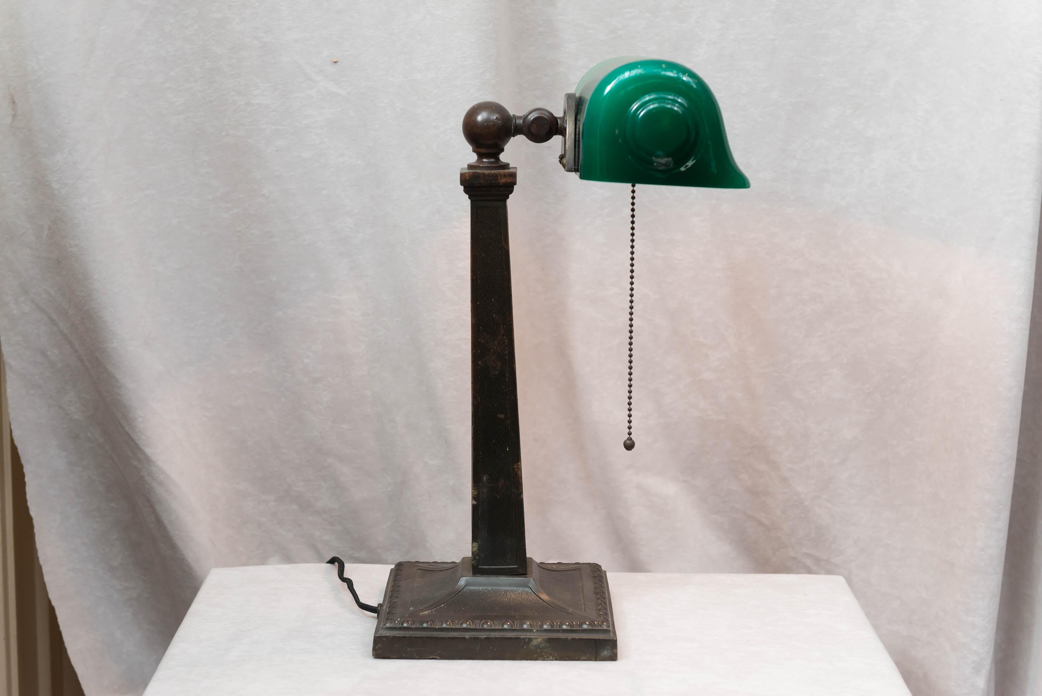 Edwardian Green Shaded Banker's Lamp, Signed Verdelite, circa 1917