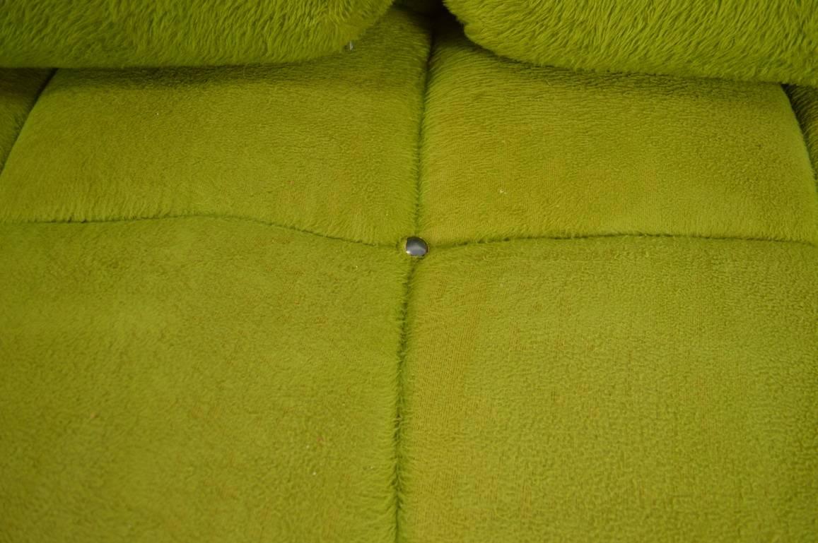 Green Shag Sofa In Good Condition In New York, NY