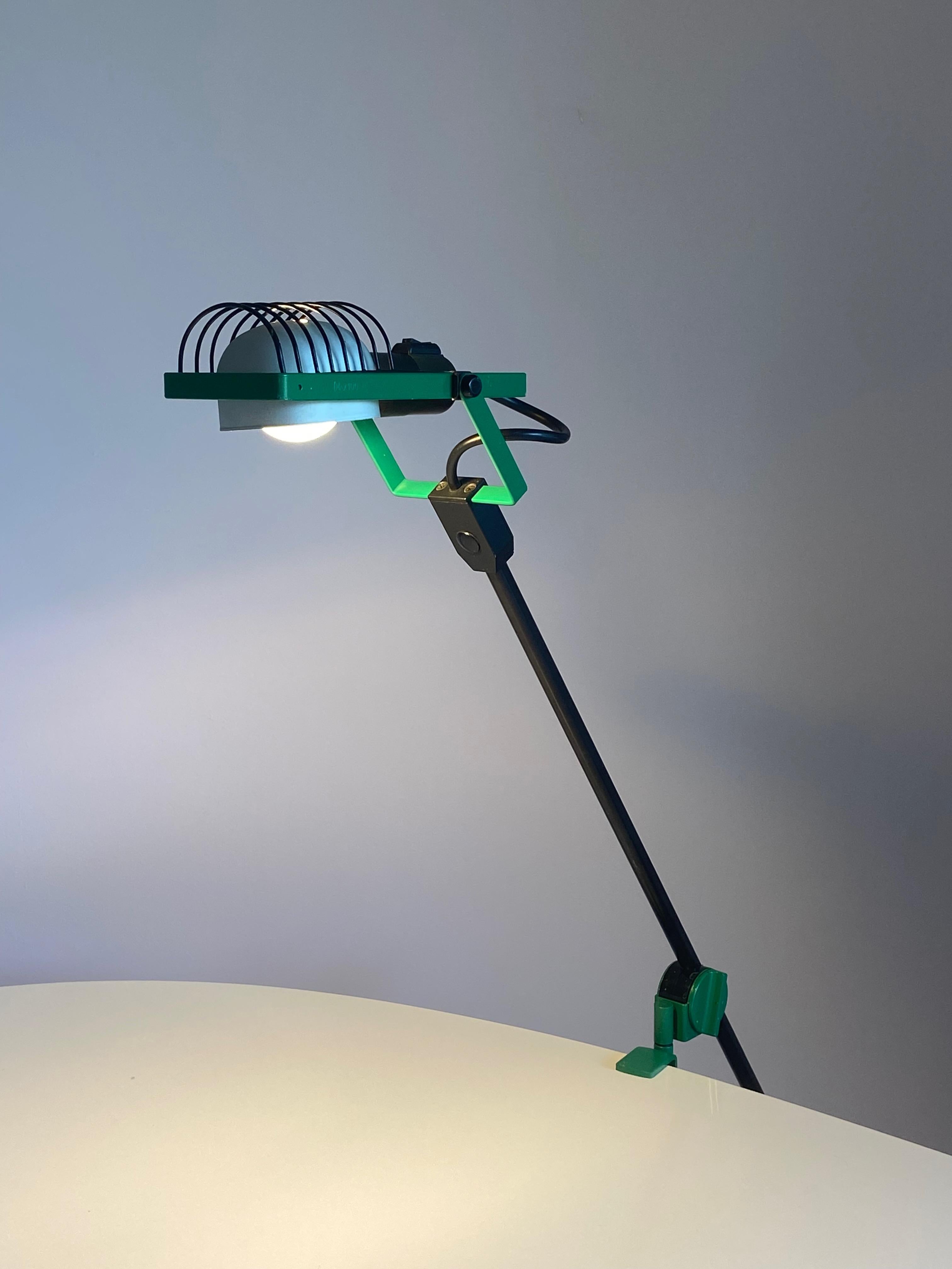 Grüne Sintesi-Tischlampe im Design von Ernesto Gismondi für Artemide, 1970er Jahre im Angebot 3