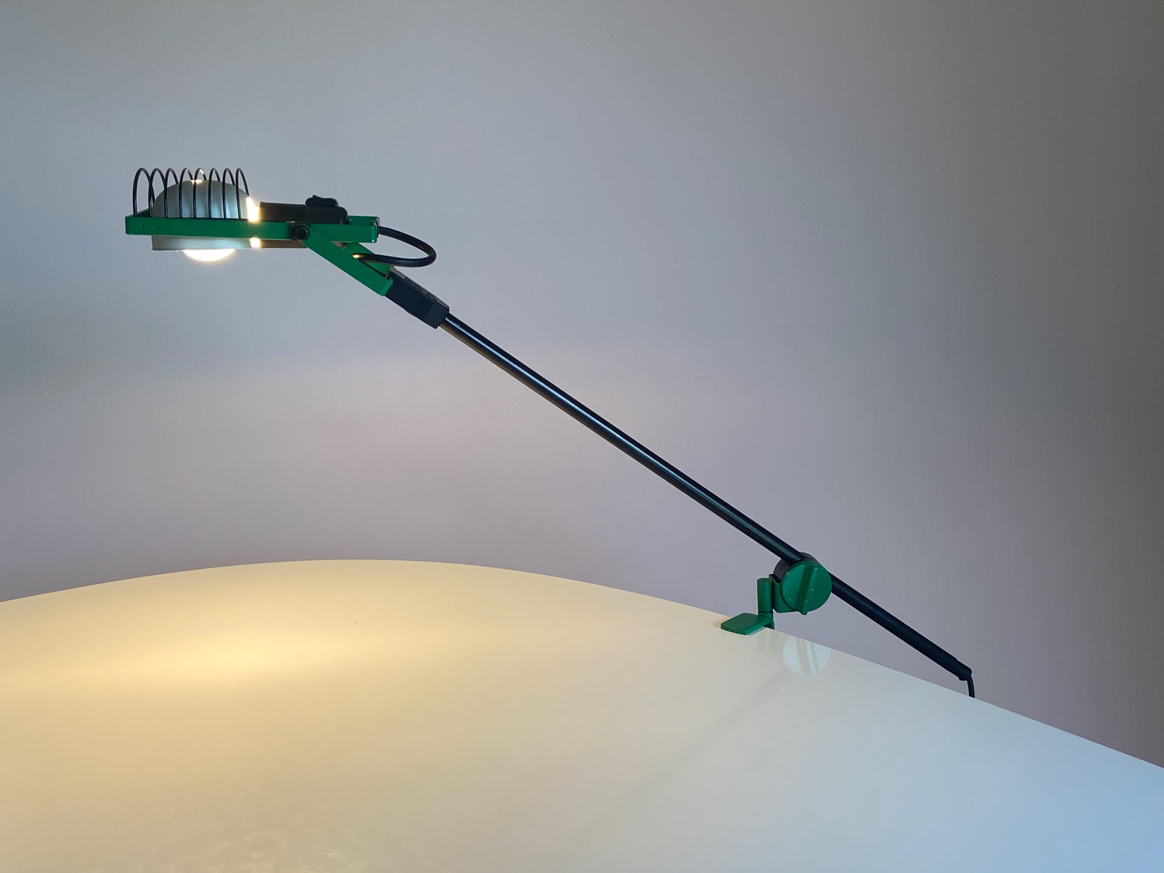 Green Sintesi Table Lamp Design by Ernesto Gismondi for Artemide, circa 1970s For Sale 4