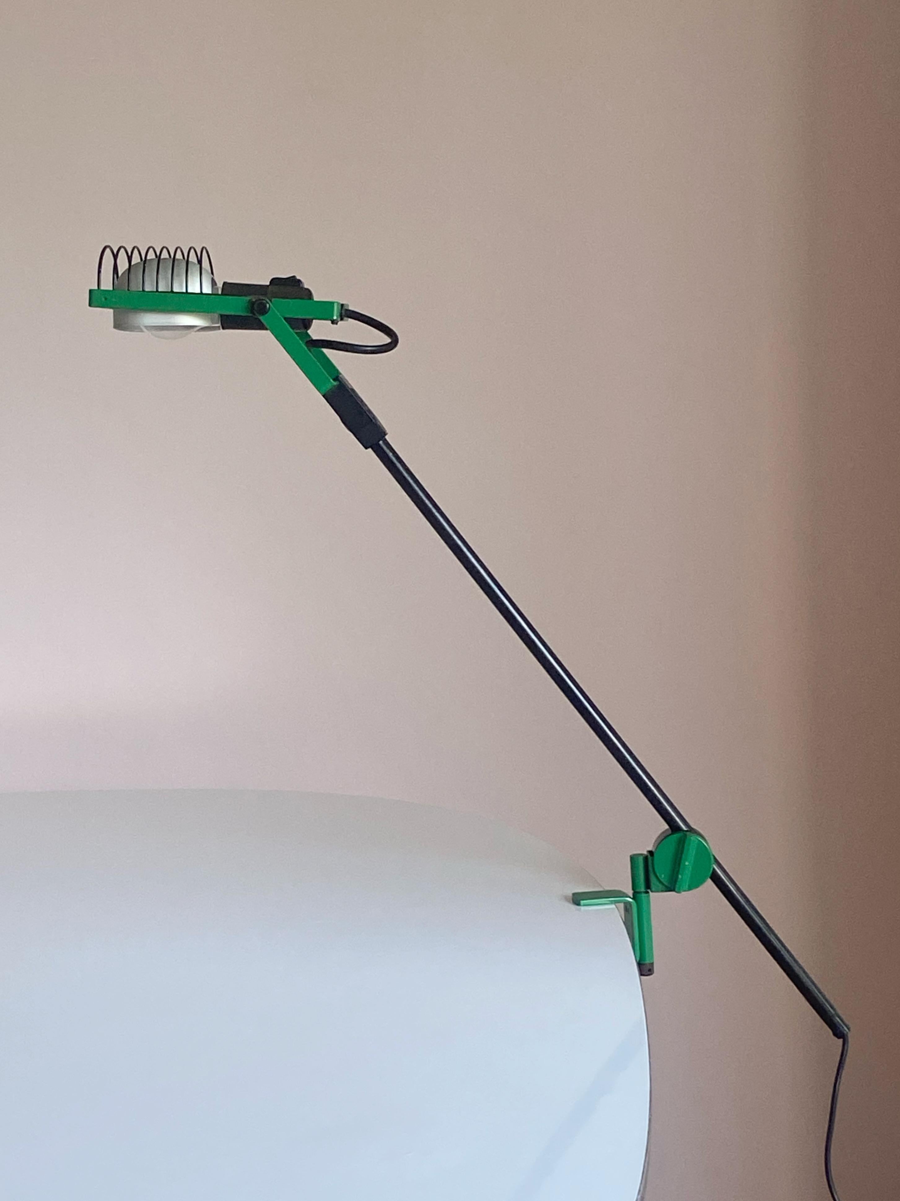 Grüne Sintesi-Tischlampe im Design von Ernesto Gismondi für Artemide, 1970er Jahre im Angebot 7