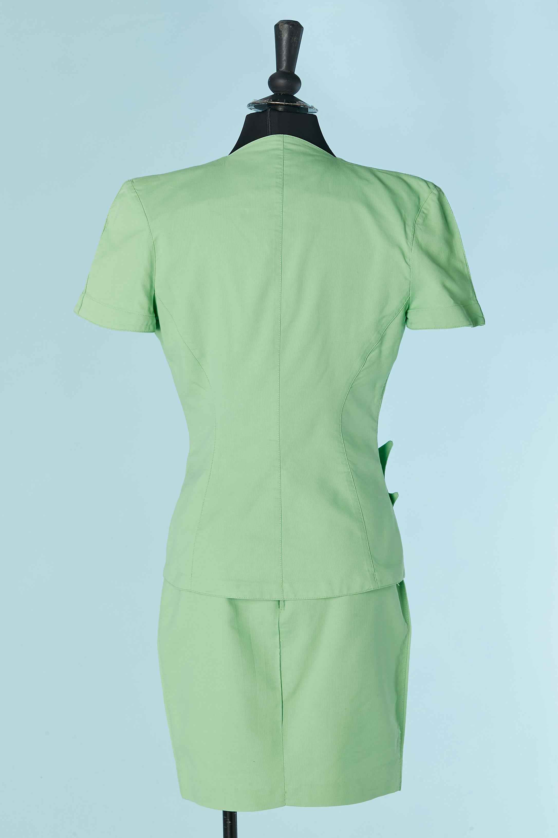 Green skirt suit with tulip's pocket THIERRY MUGLER ACTIV For Sale 2