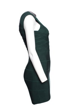 Green sleeveless bodycon dress