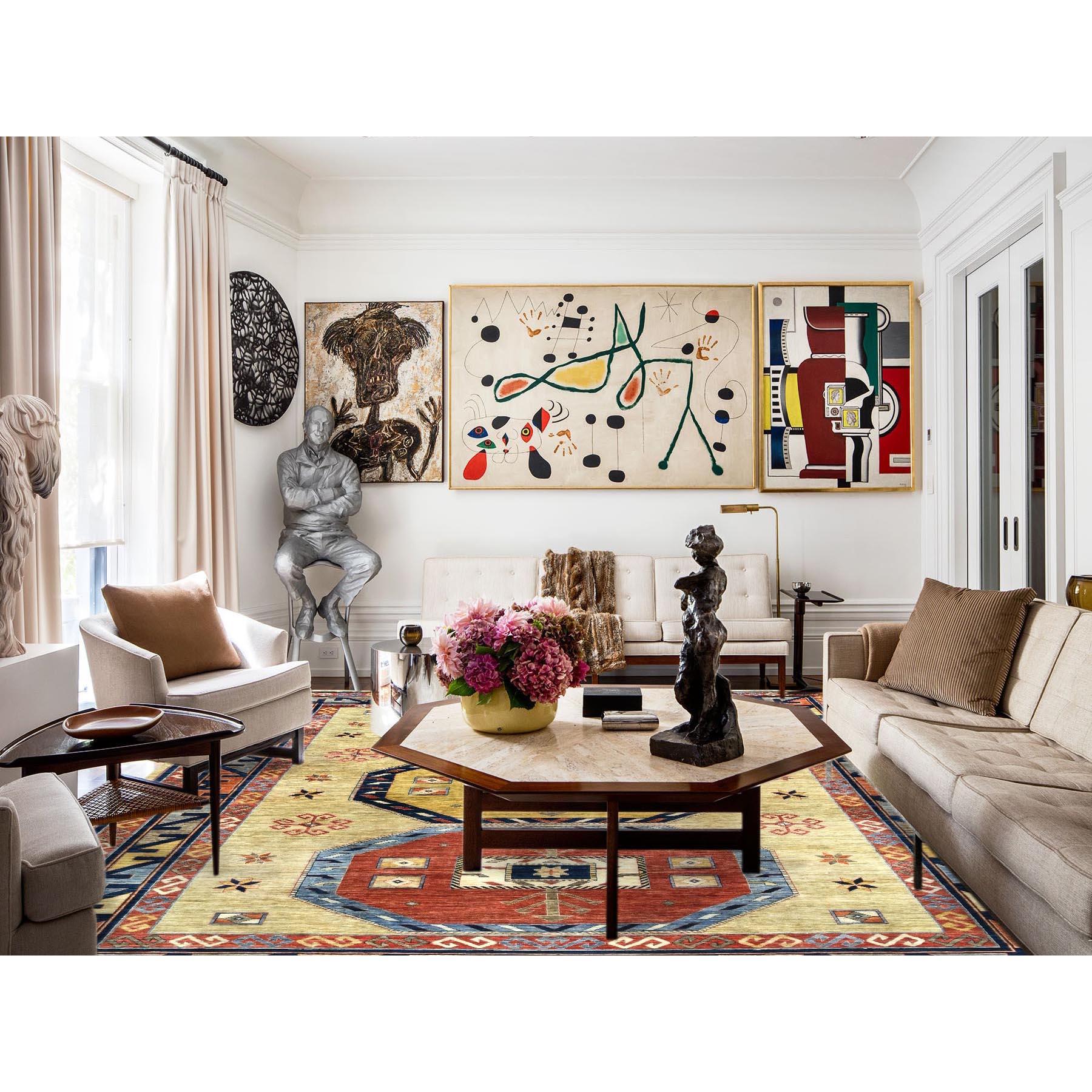 Ce fabuleux tapis noué à la main a été créé et conçu pour une résistance et une durabilité accrues. Ce tapis a été fabriqué à la main pendant des semaines selon la méthode traditionnelle qui est utilisée pour faire des
Taille exacte du tapis en