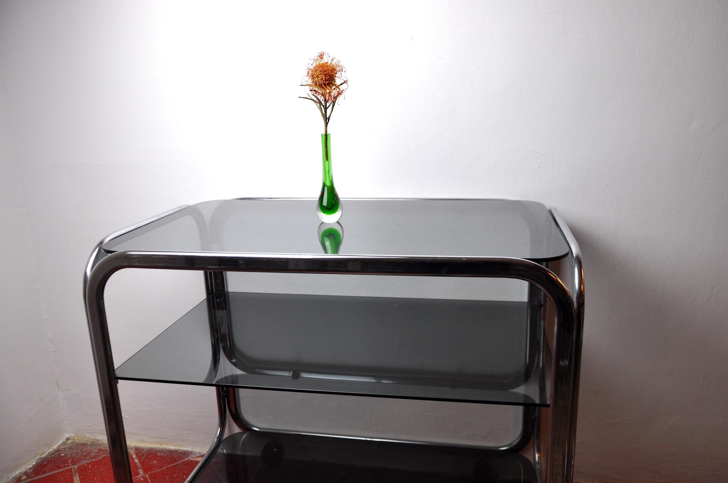 Hollywood Regency Green Soliflor Sommerso Vase by Seguso, Murano, Italy, circa 1970 For Sale