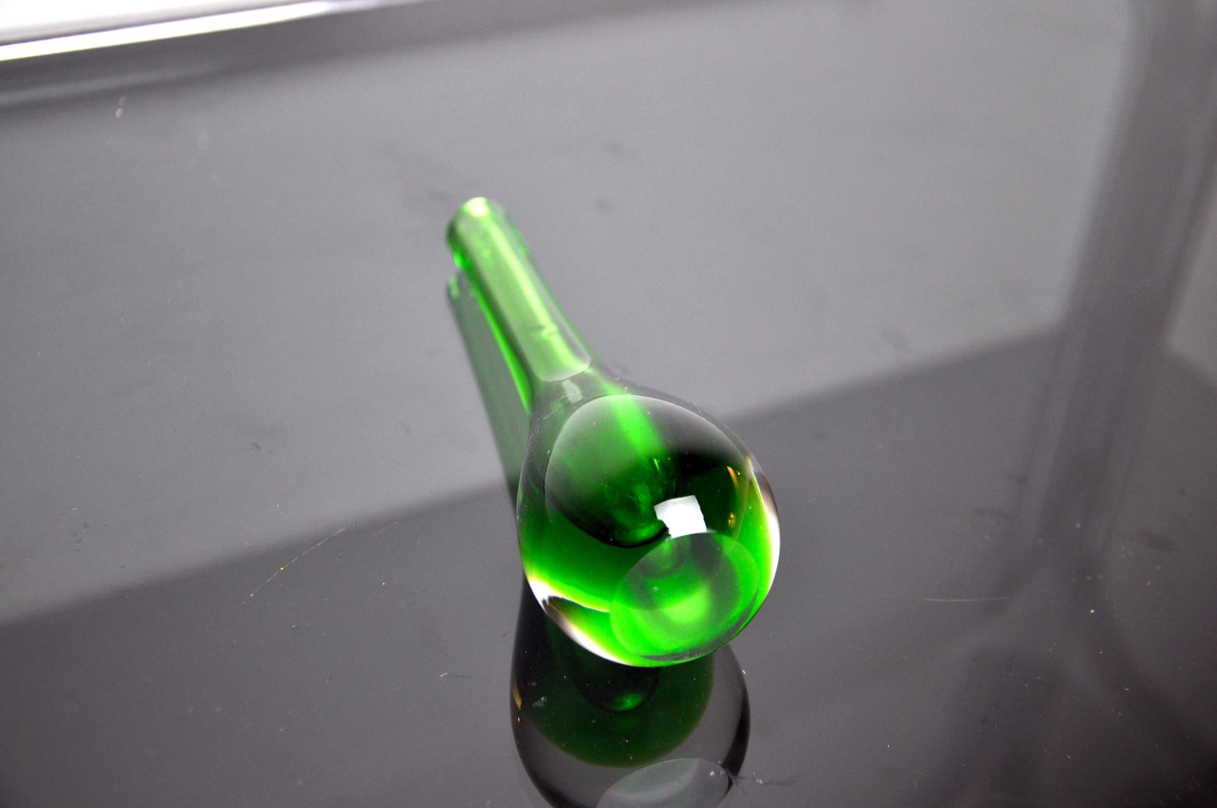 Late 20th Century Green Soliflor Sommerso Vase by Seguso, Murano, Italy, circa 1970 For Sale