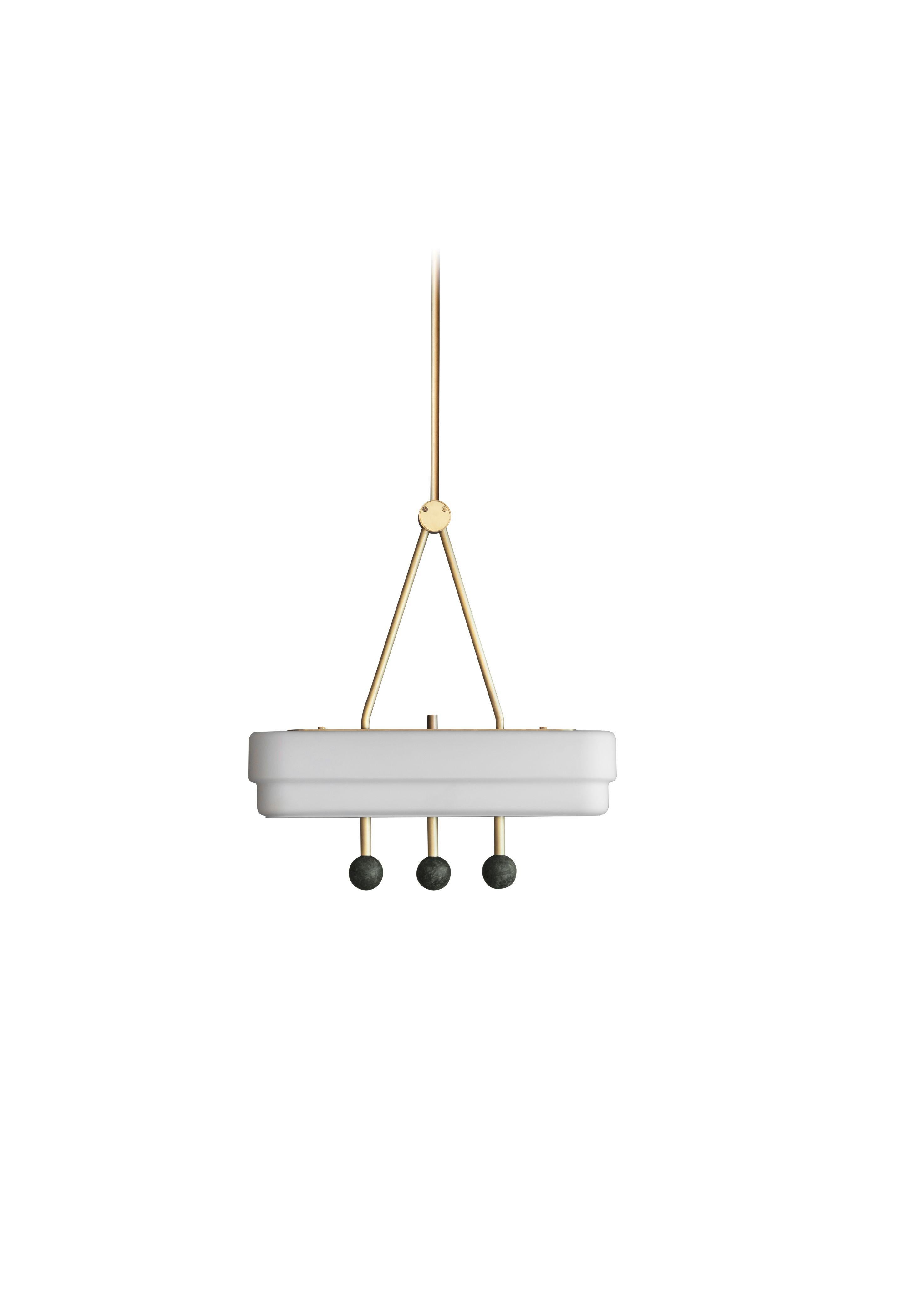 Green spate pendant by Bert Frank
Dimensions: H 44 x W 9 x D 44 cm
Materials: Brass, marble, glass

Available finishes: Bronzed brass, black brass
All our lamps can be wired according to each country. If sold to the USA it will be wired for the