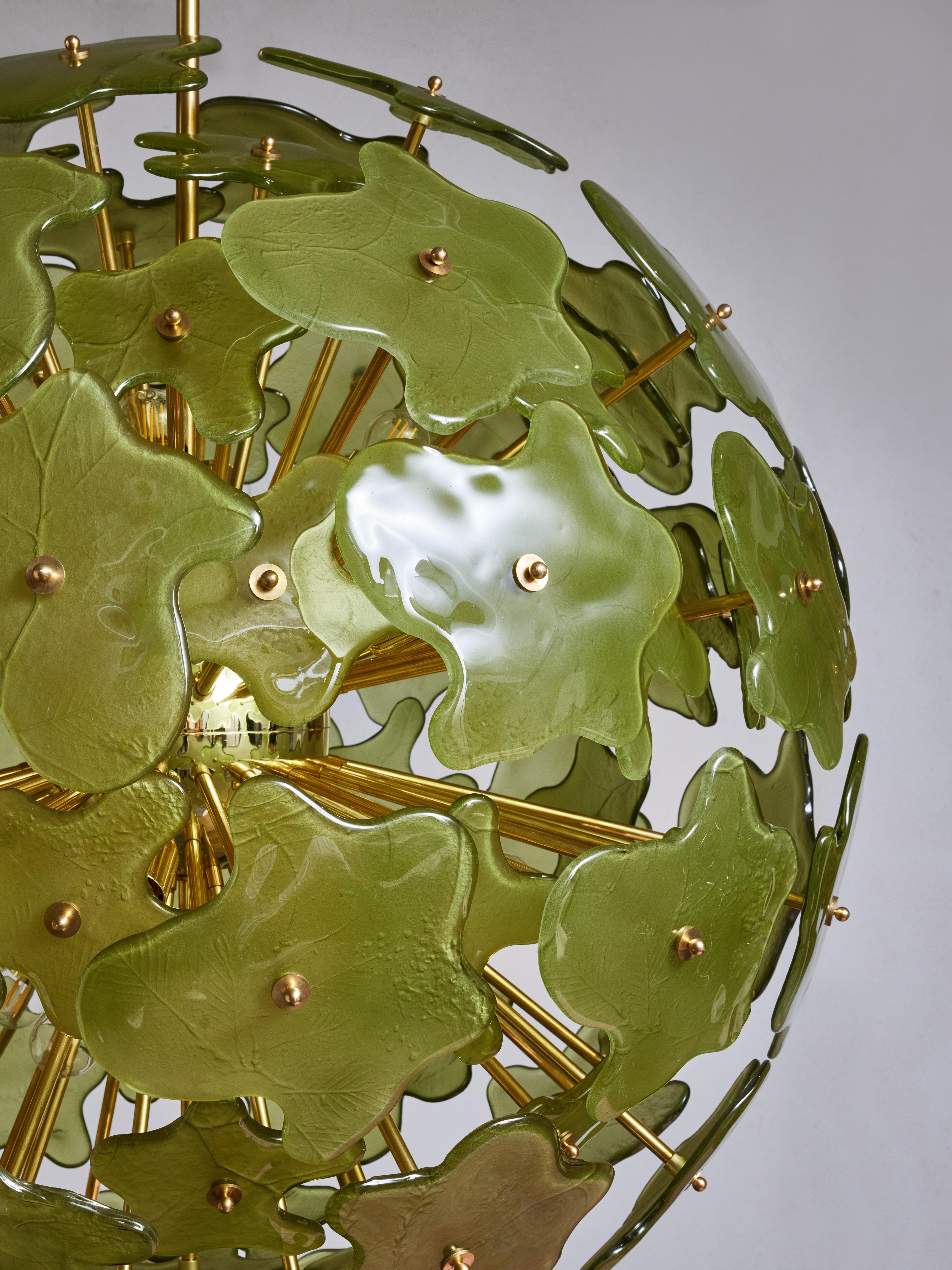 XXIe siècle et contemporain Chandelier en verre de Murano à éclats verts en vente