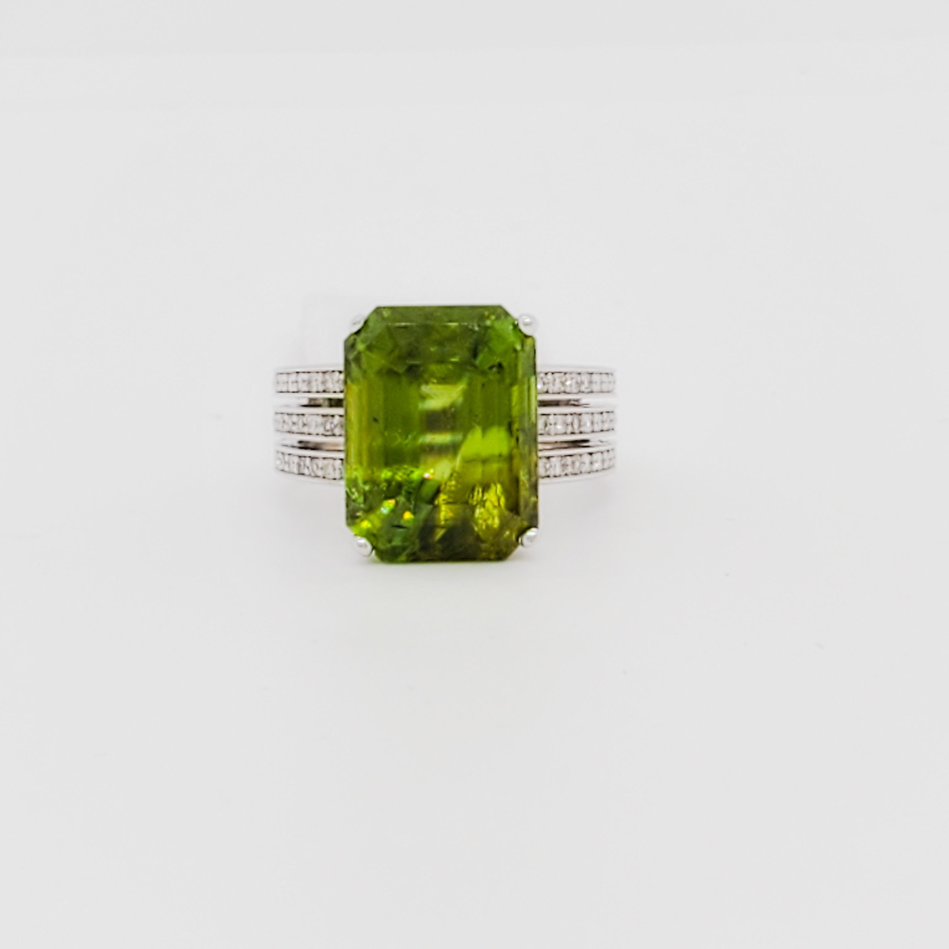 Women's or Men's Green Sphene Radiant and Diamond Cocktail Ring in 18k White Gold For Sale
