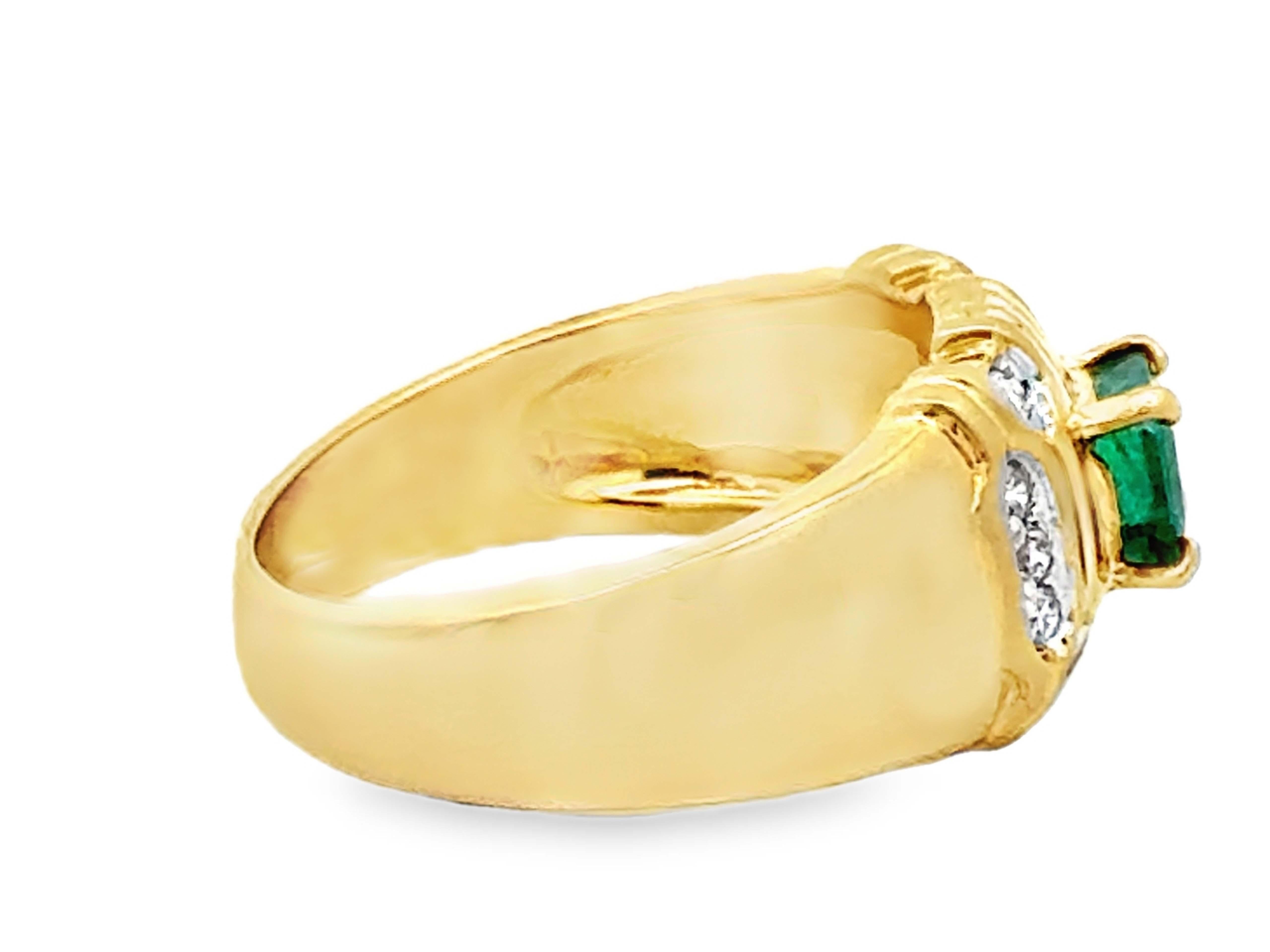 De las mujeres Anillo cuadrado verde de esmeralda y diamante de oro amarillo de 18k en venta
