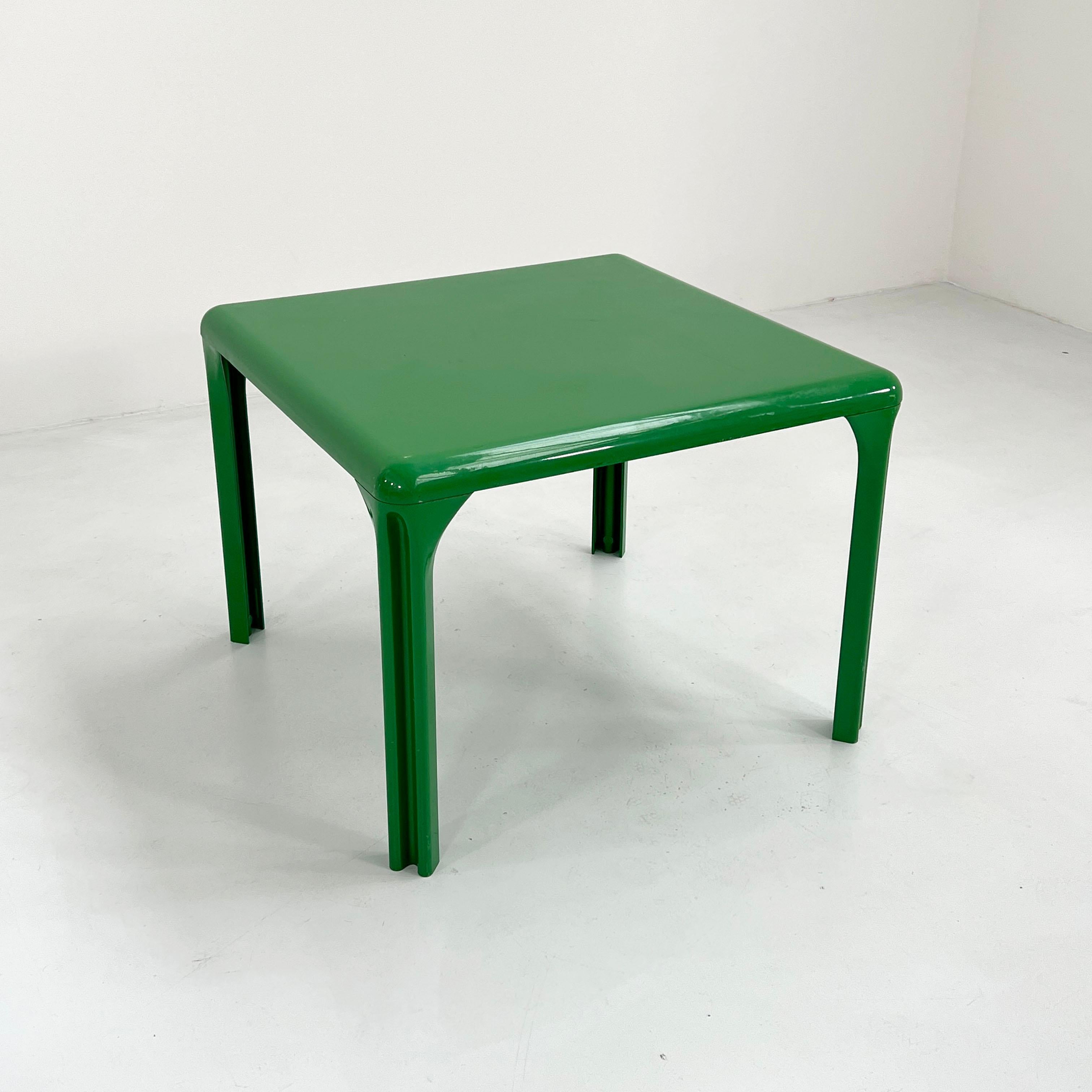 Green Stadio 100 Dining Table by Vico Magistretti for Artemide, 1970s In Good Condition In Ixelles, Bruxelles