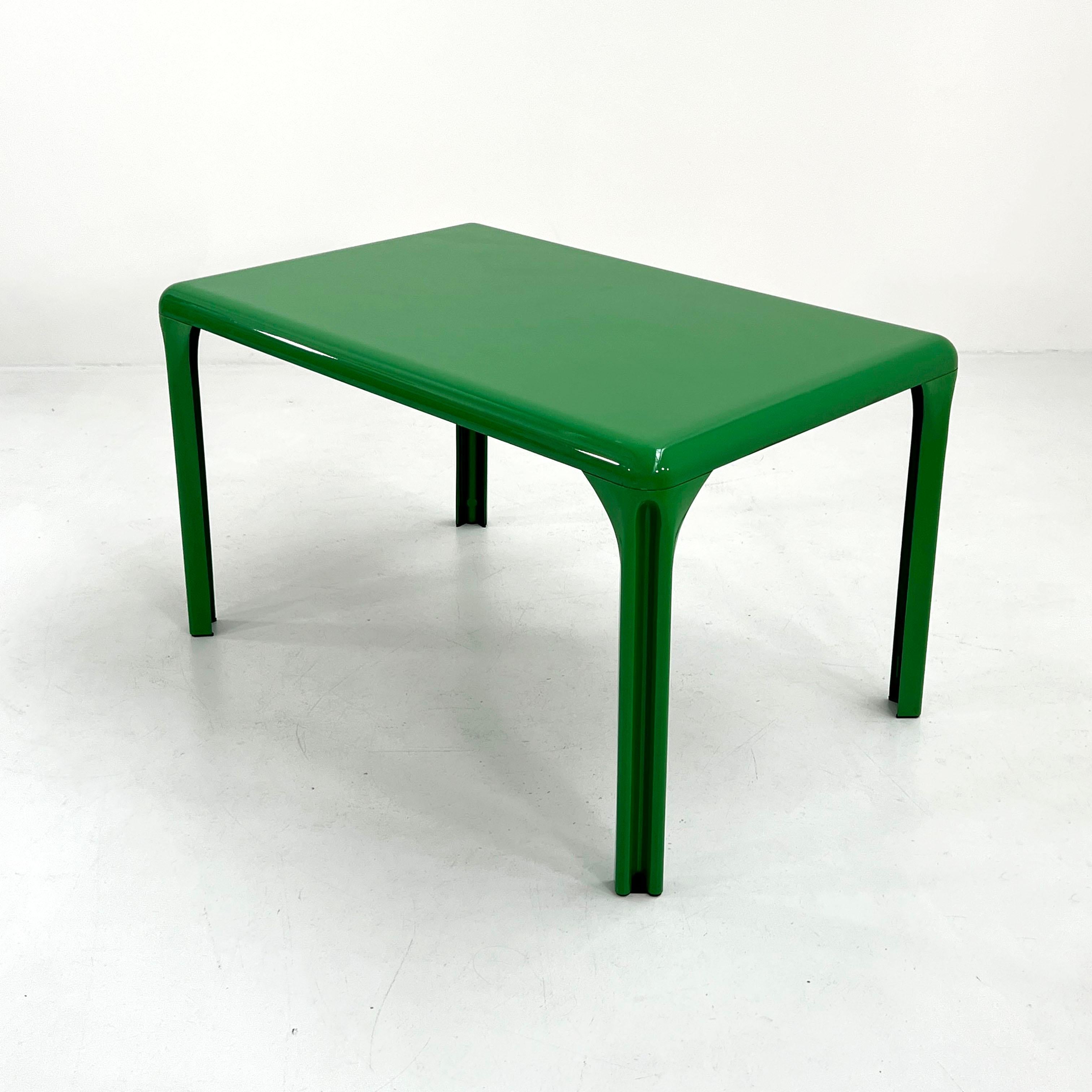 Designer - Vico Magistretti
Producer - Artemide
Model - Stadio 120 Dining Table
Design Period - Seventies
Measurements - Width 120 cm x Depth 82 cm x Height 72 cm
Materials - Plastic
Color - Green
Light wear consistent with age and use.