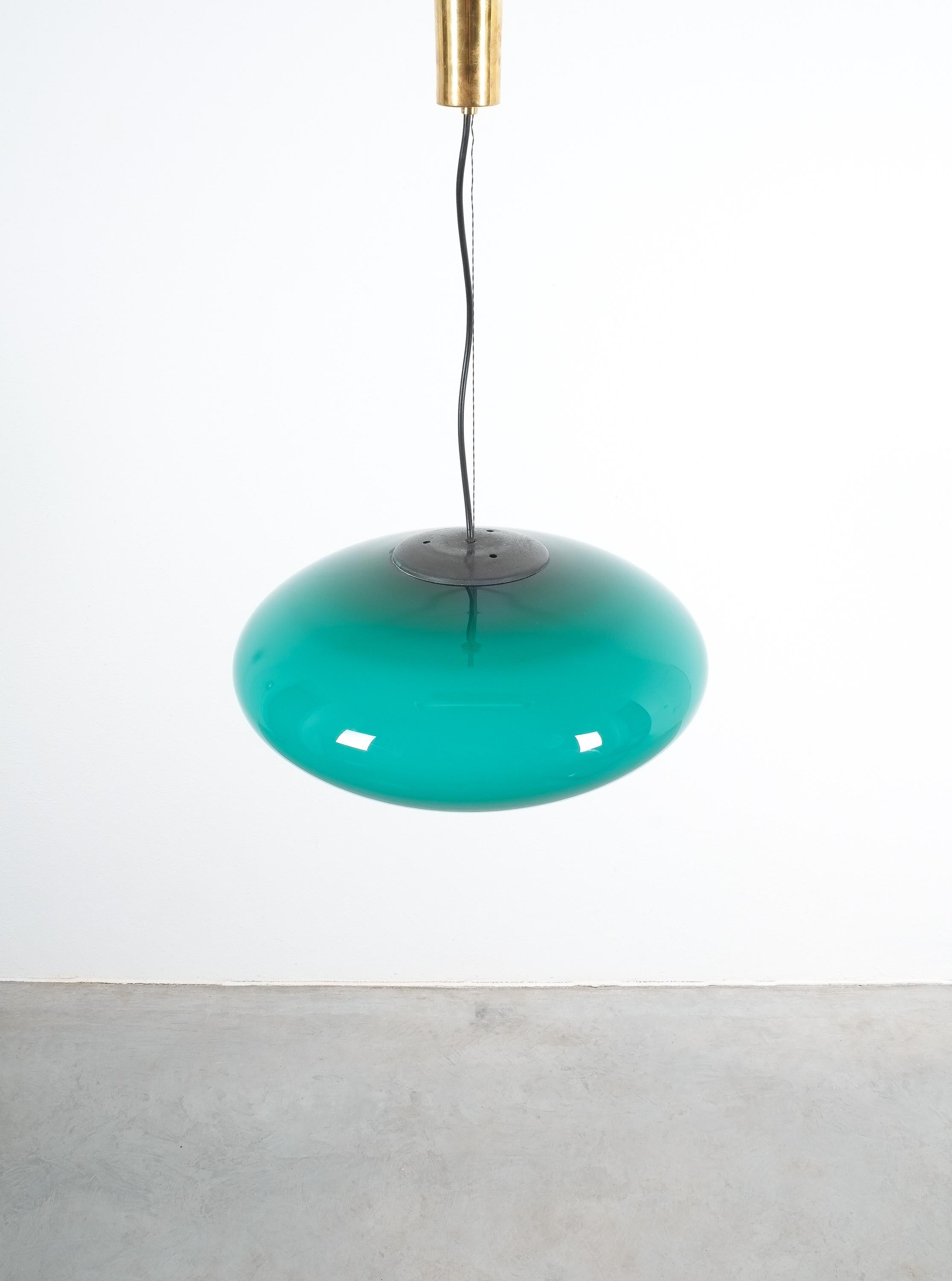 Green Stilnovo Glass Ball Pendant Lamp, Midcentury, Italy In Good Condition In Vienna, AT