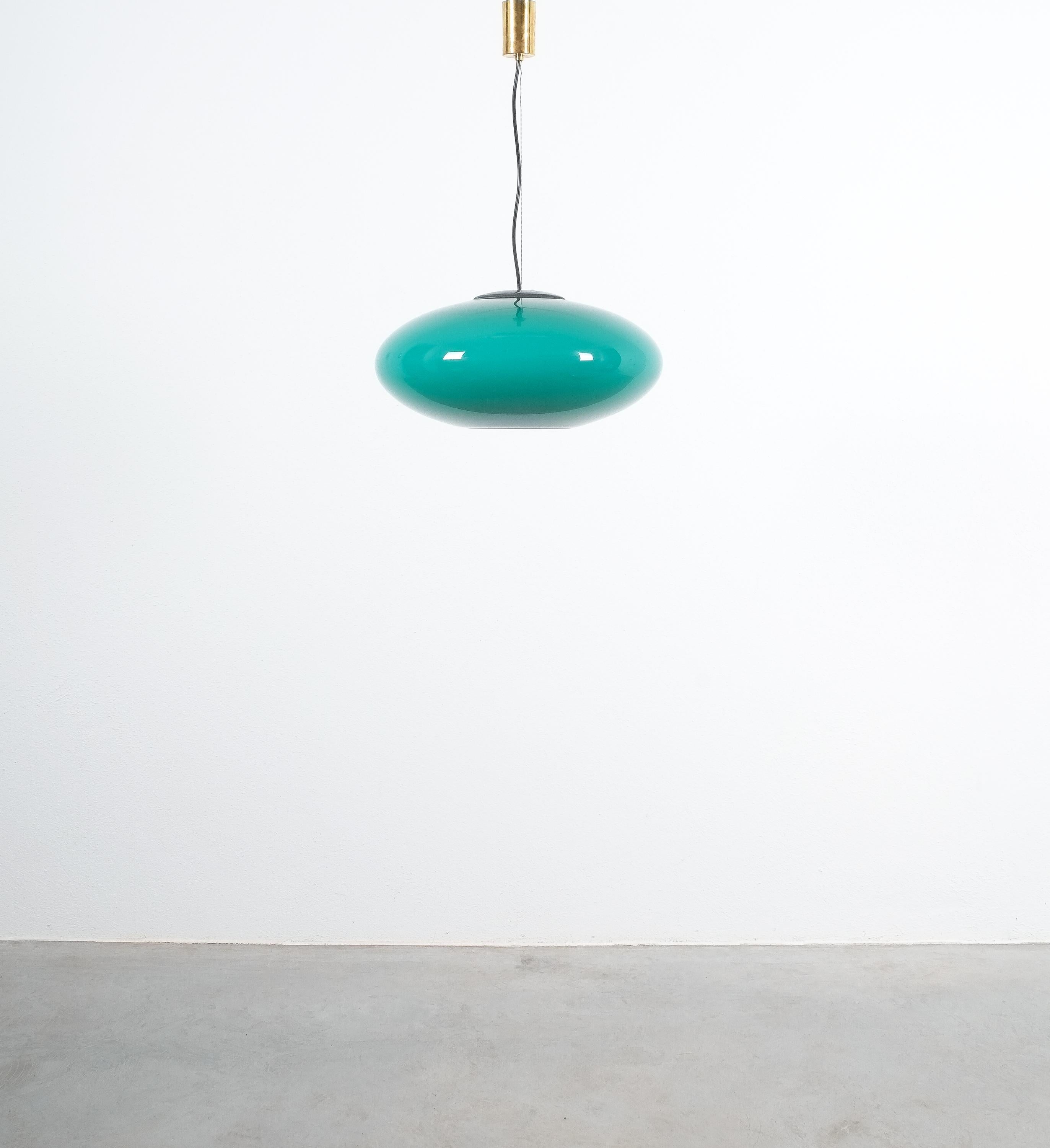 Mid-20th Century Green Stilnovo Glass Ball Pendant Lamp, Midcentury, Italy