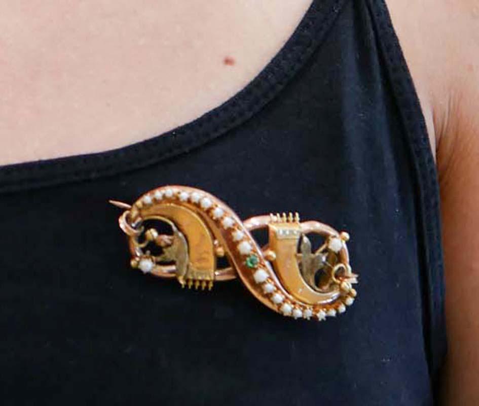 De las mujeres Piedra Verde, Perlas  Broche de oro amarillo. en venta