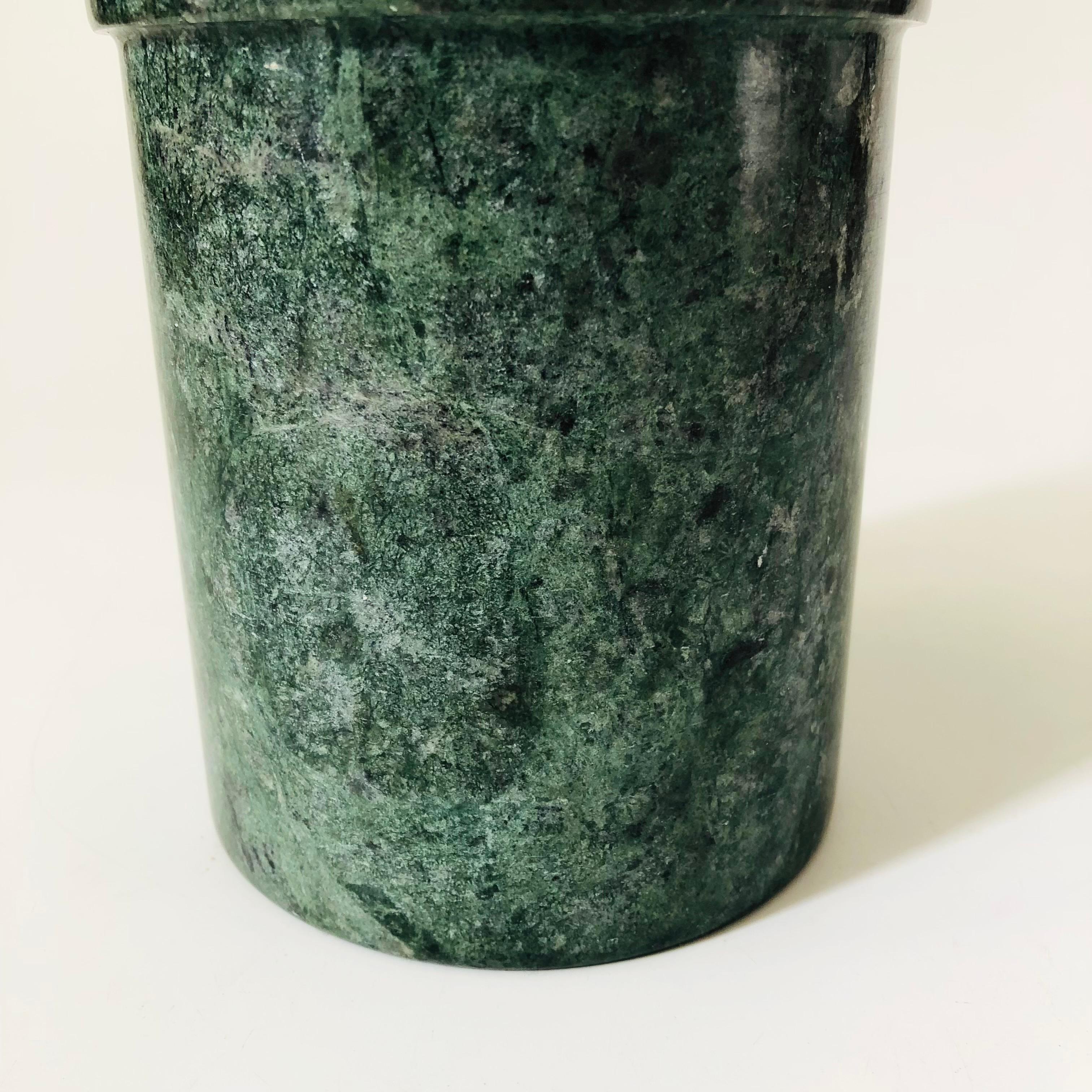 Green Stone Utensil Holder In Good Condition In Fairfield, CA