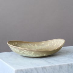 Schale aus grünem Steingut von Carl-Harry Stalhane, Rorstrand, Schweden, 1950er Jahre.