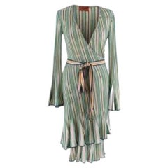 Grün gestreiftes Wickelkleid aus Strick von Missoni - S