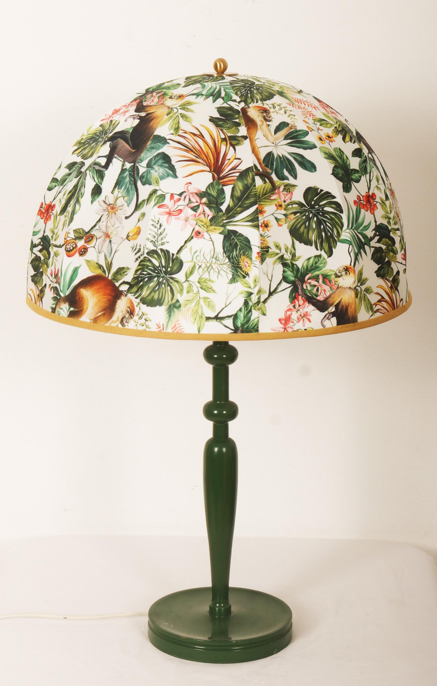 Scandinavian Modern Green Table Lamp 2563 by Josef Frank For Sale