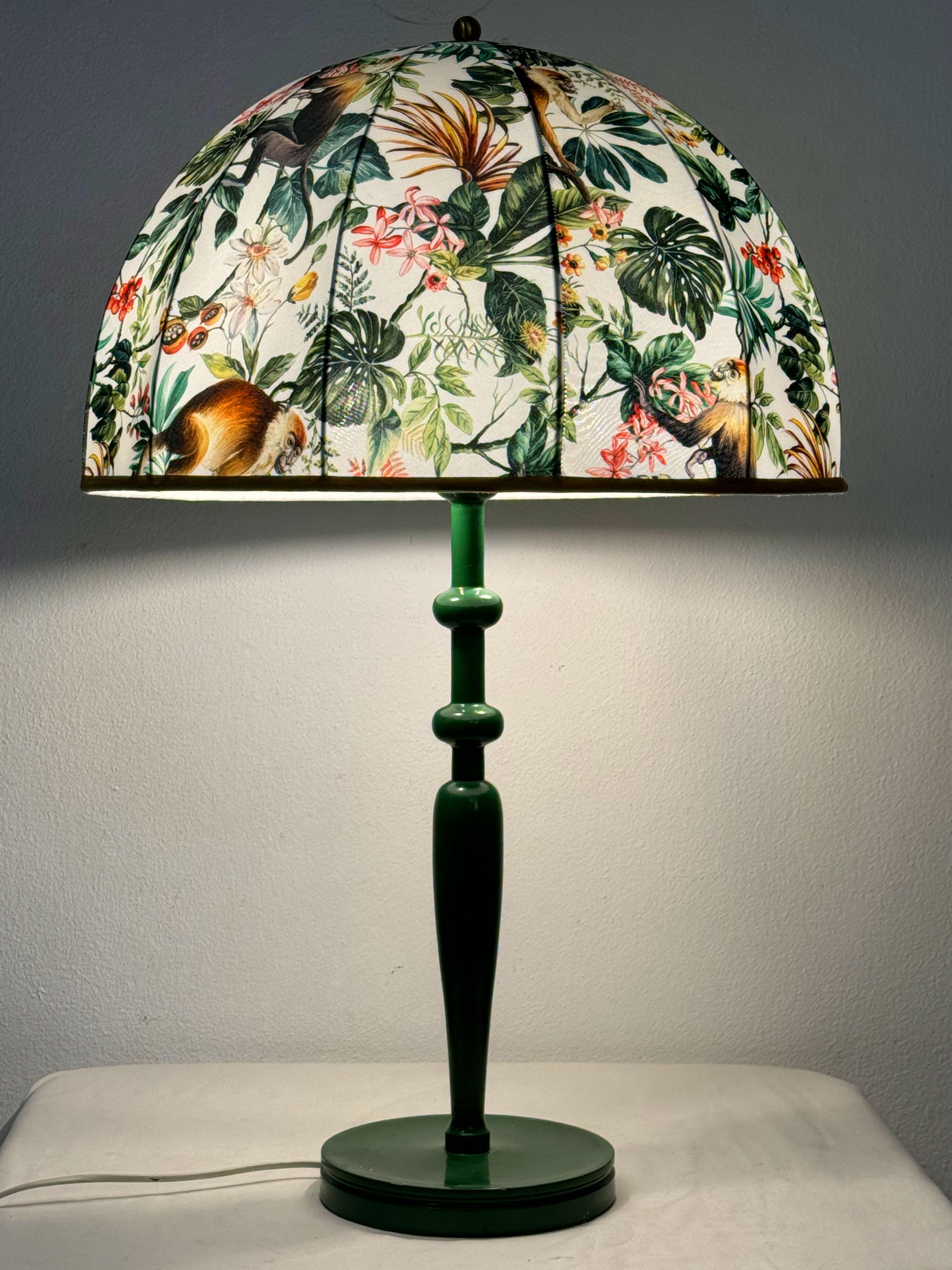 Mid-20th Century Green Table Lamp 2563 by Josef Frank For Sale