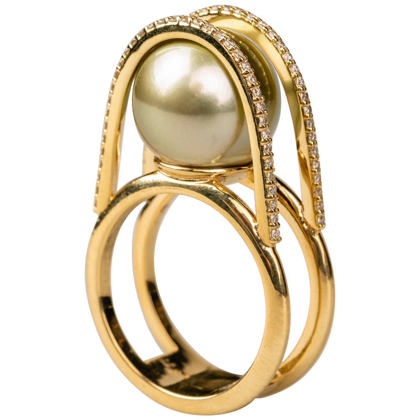 Green Tahitian Pearl Ring with Diamonds For Sale