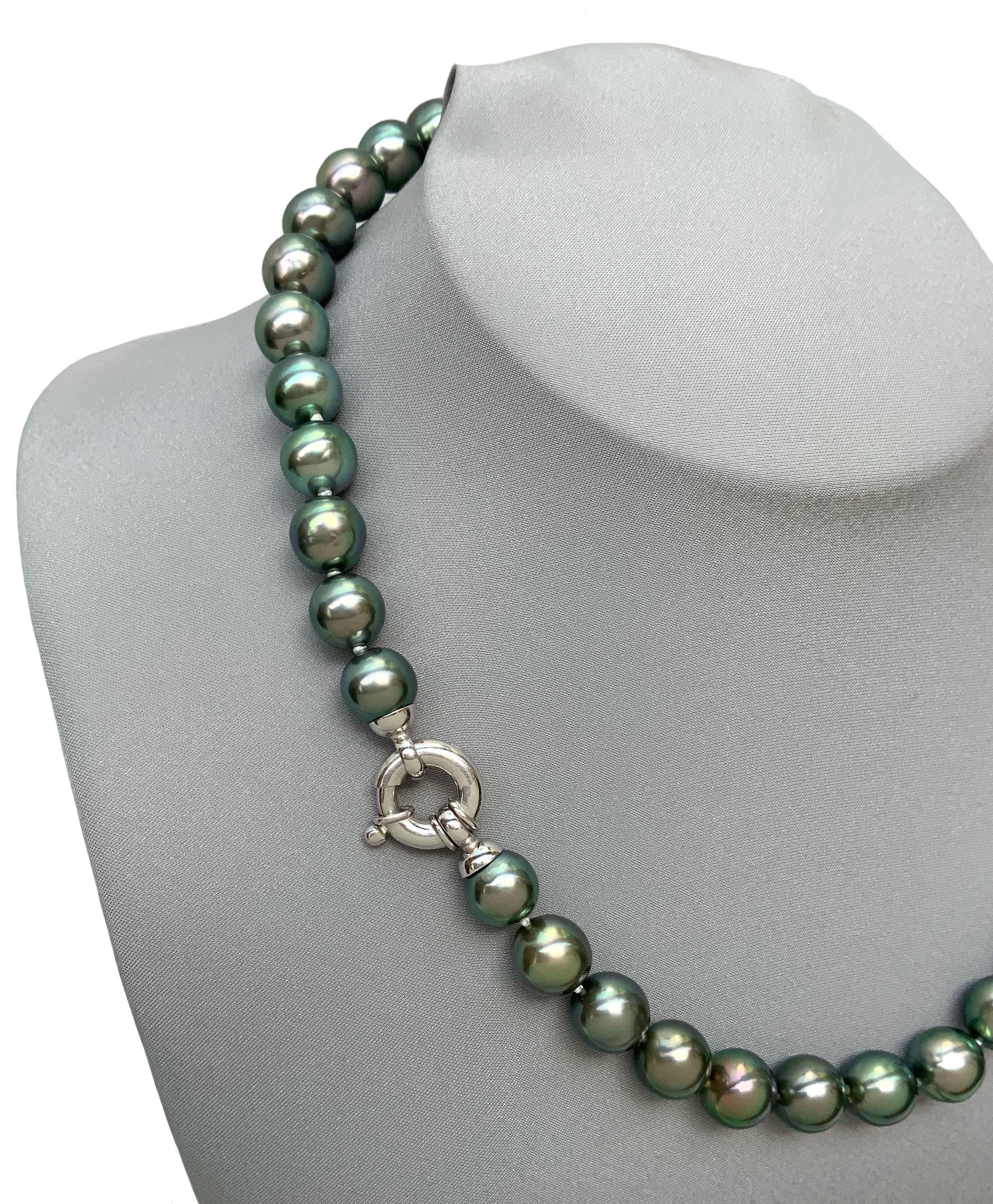 green tahitian pearl necklace