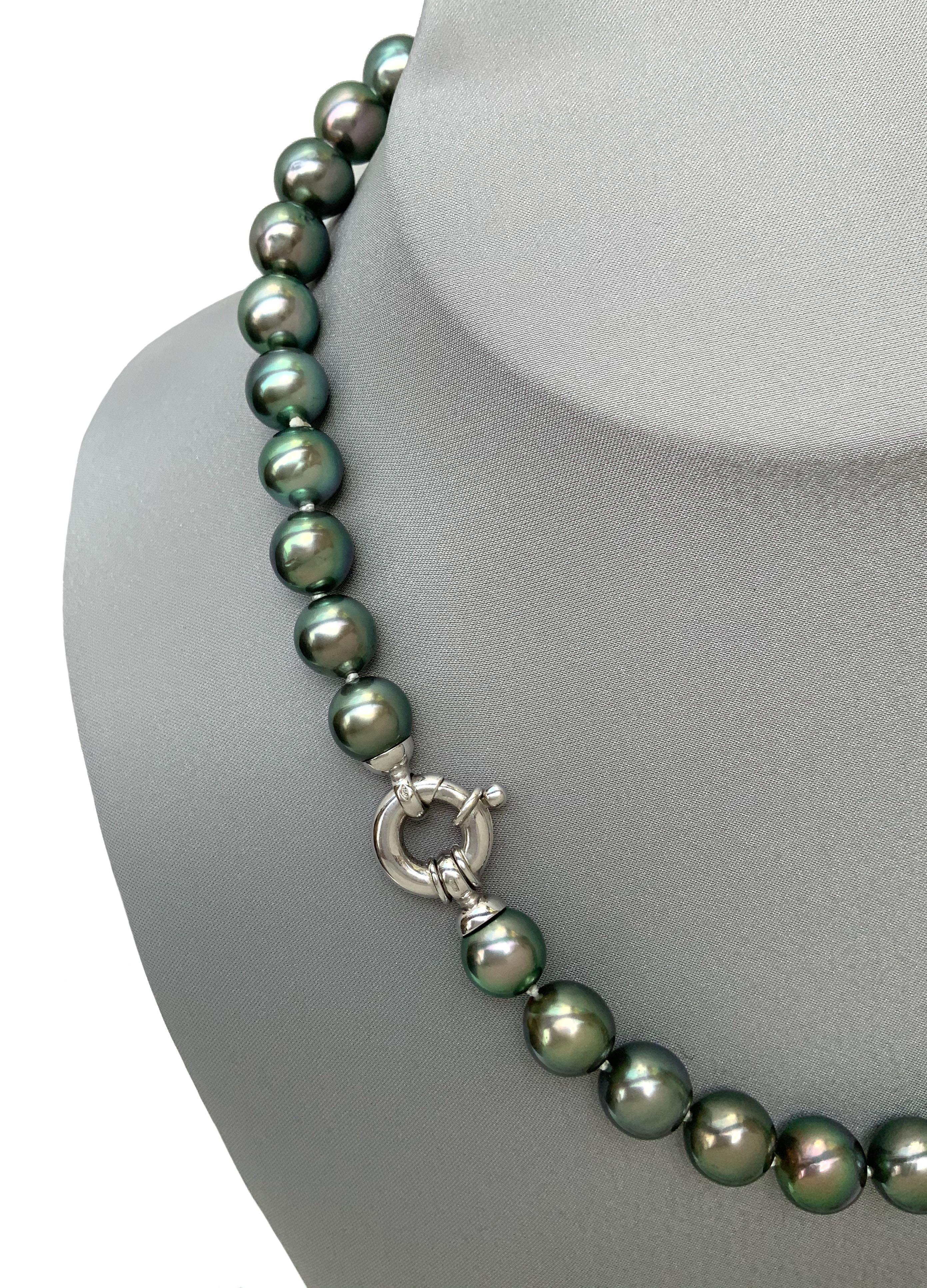 green pearls necklace