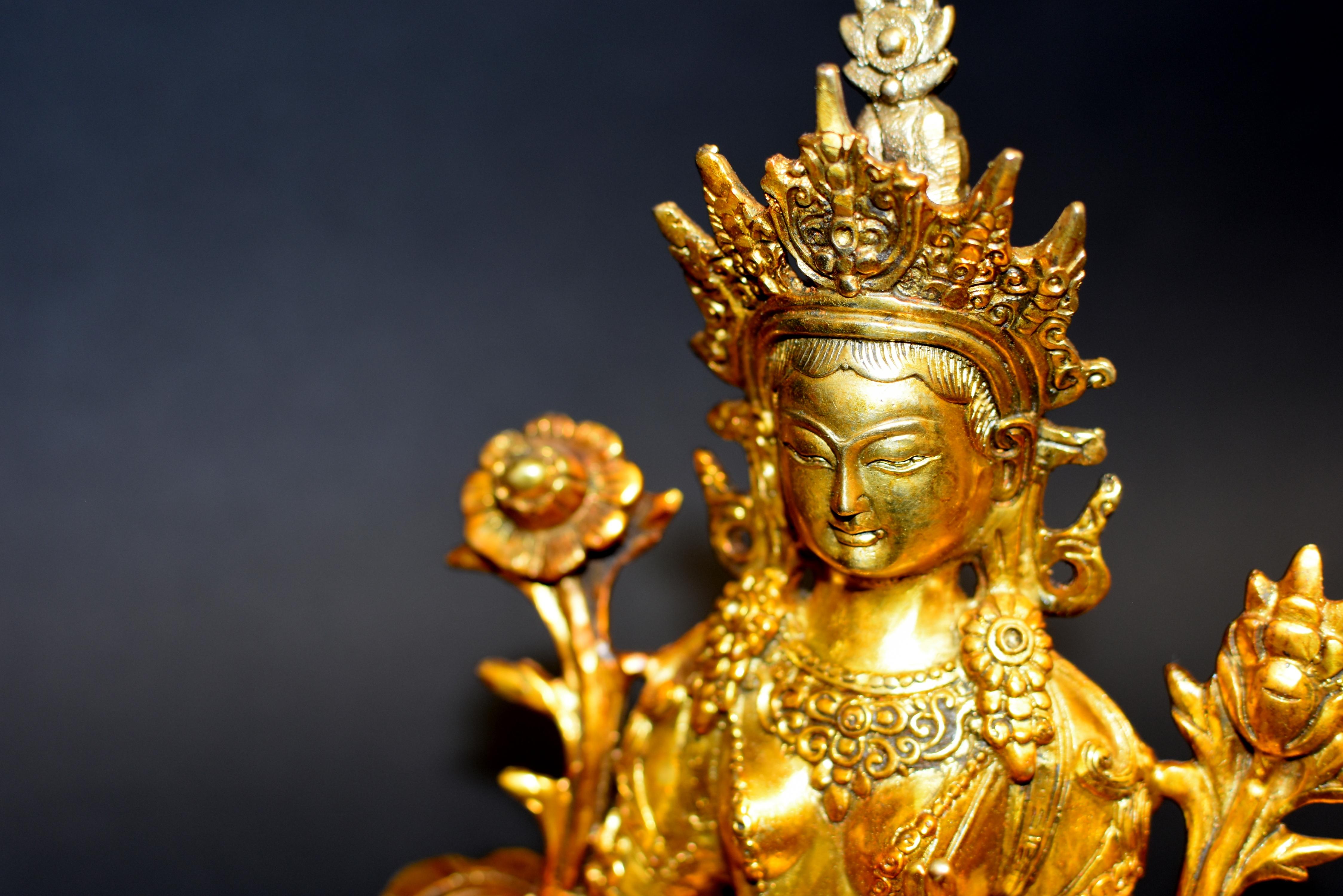 Green Tara Gilt Bronze Tibetan Buddha In Good Condition For Sale In Somis, CA