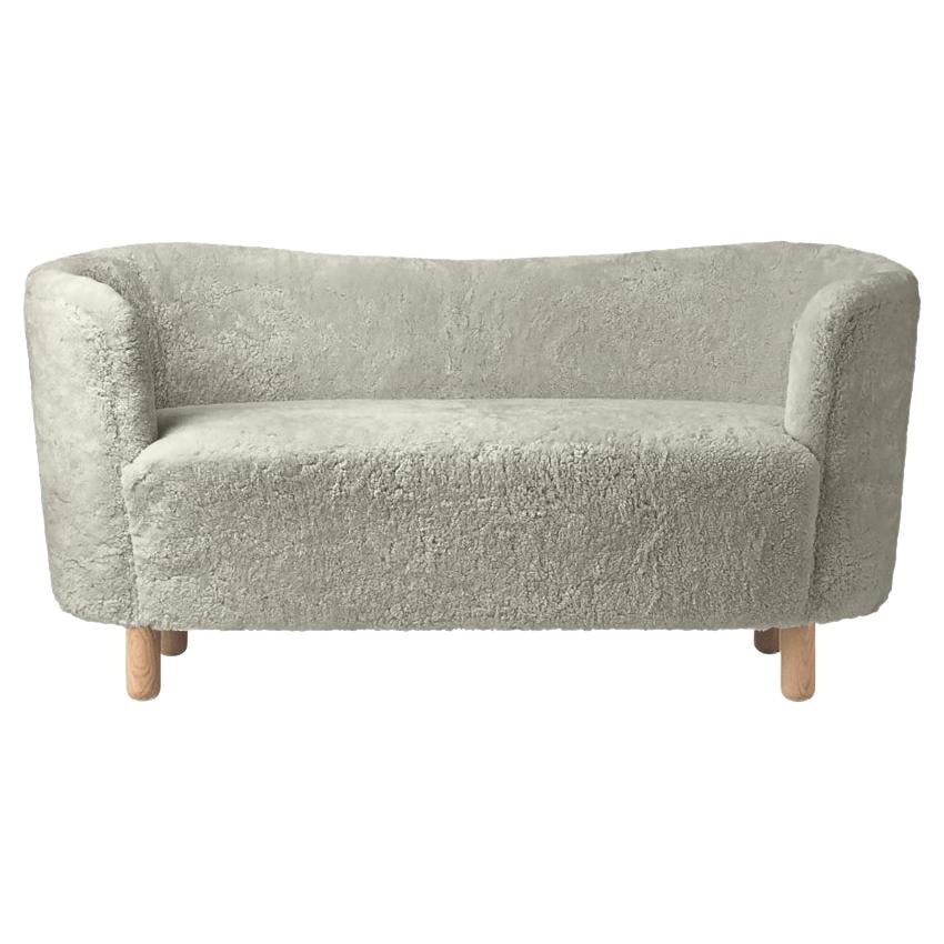 Grüner tee schafsleder und eiche natur Mingle sofa by Lassen