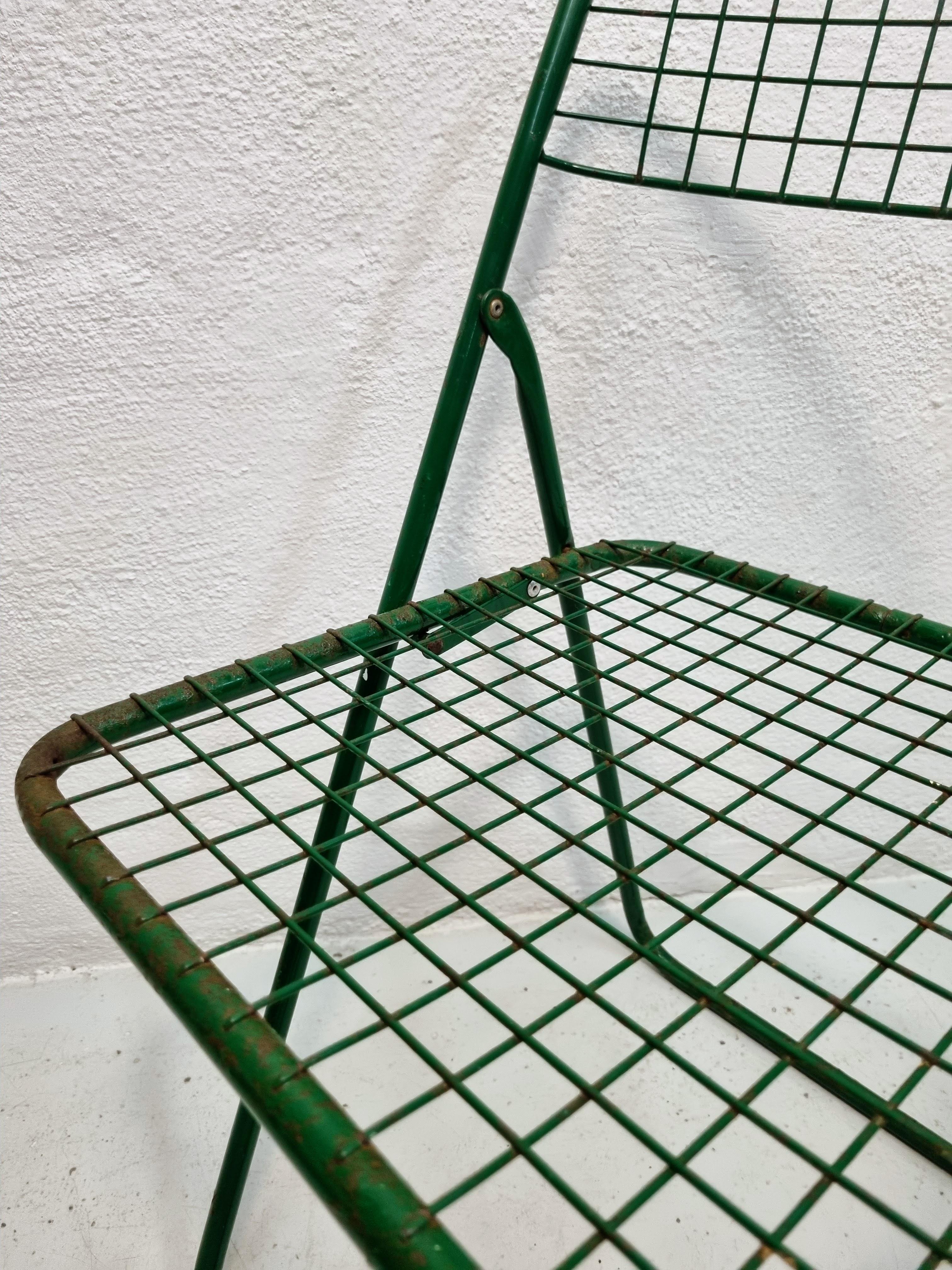 Other Green Ted Net folding chair  For Sale