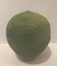 Grüne, strukturierte, handgefertigte Vase aus Steingut, zeitgenössisch, USA