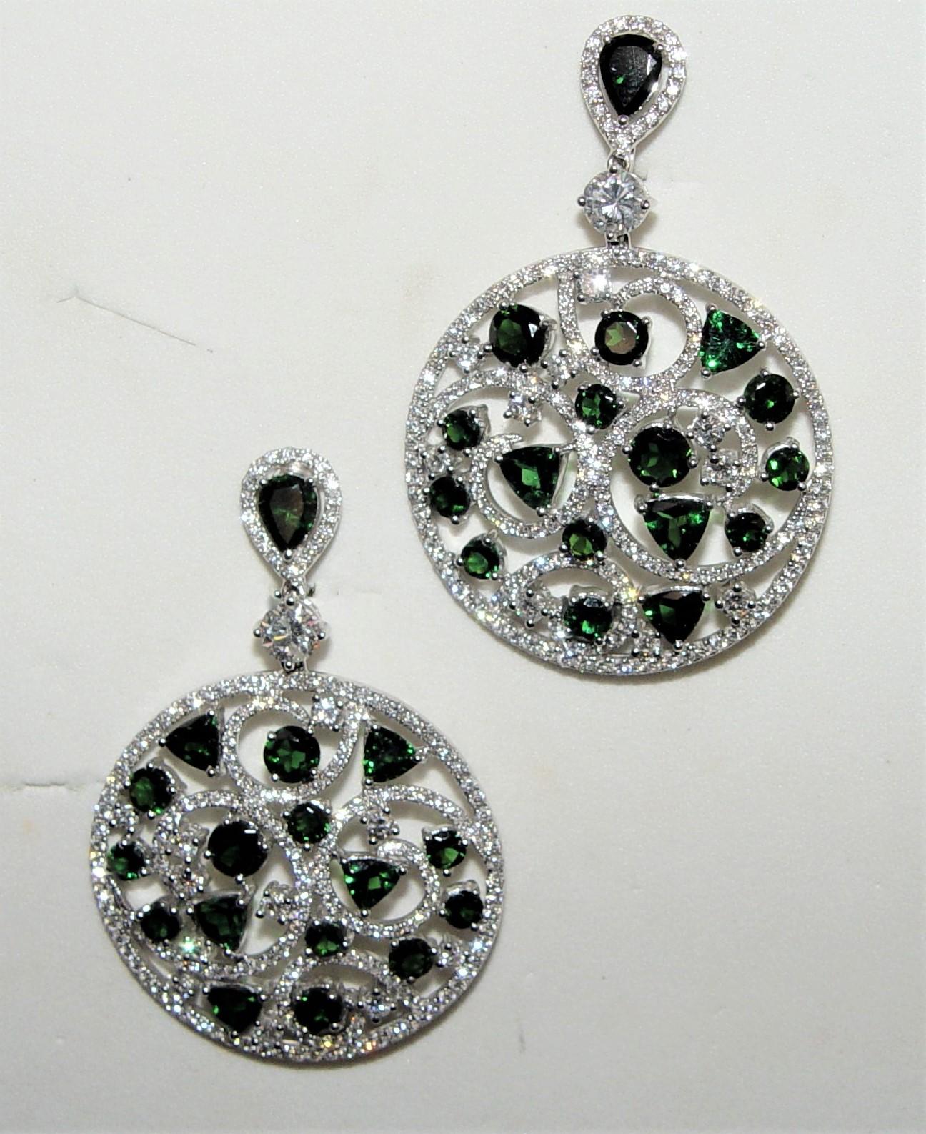 Women's Green Tourmaline 11.64CT Diamond Chandelier Earrings 18K 55MM For Sale