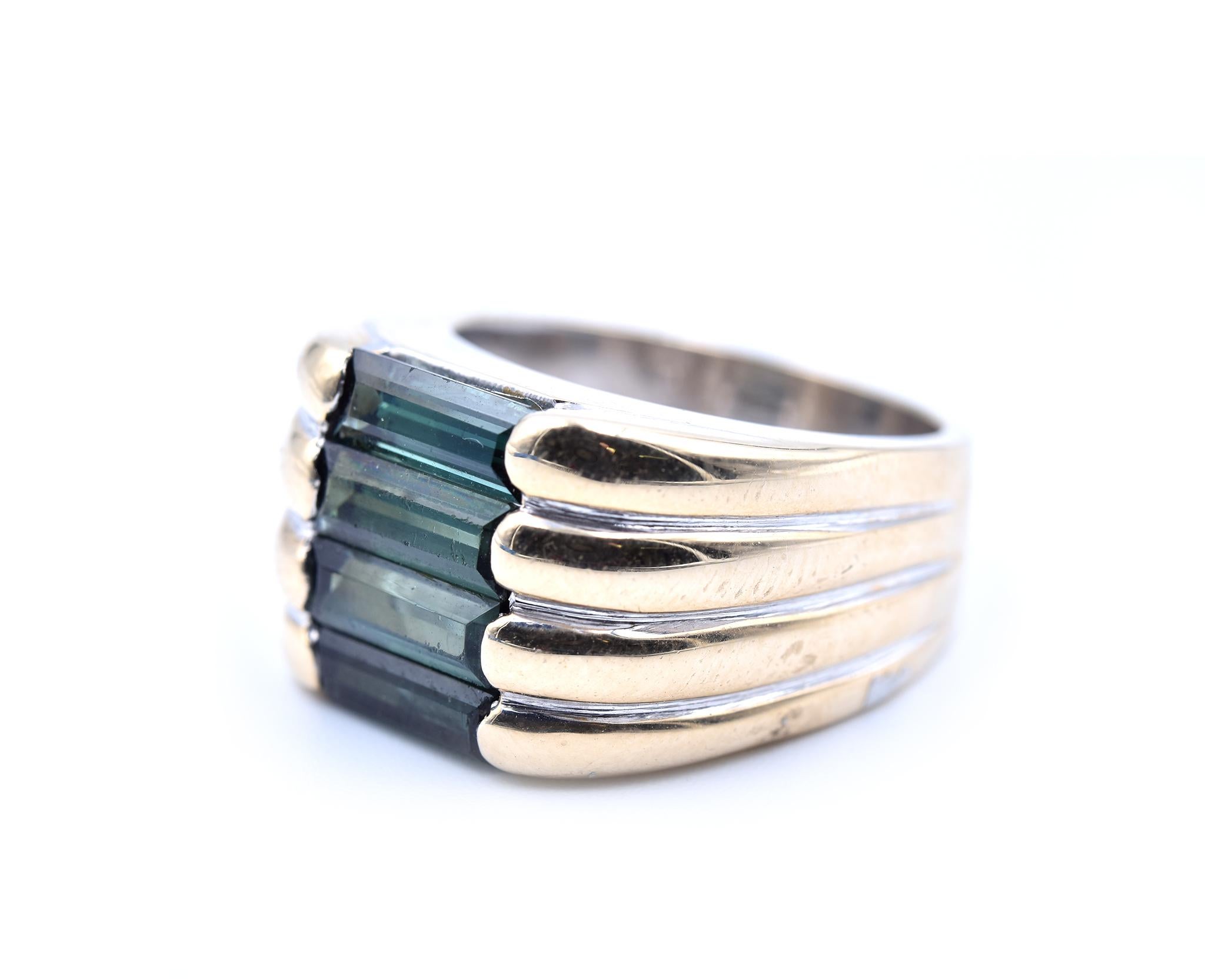 Green Tourmaline 14 Karat Yellow Gold Ring In Excellent Condition For Sale In Scottsdale, AZ