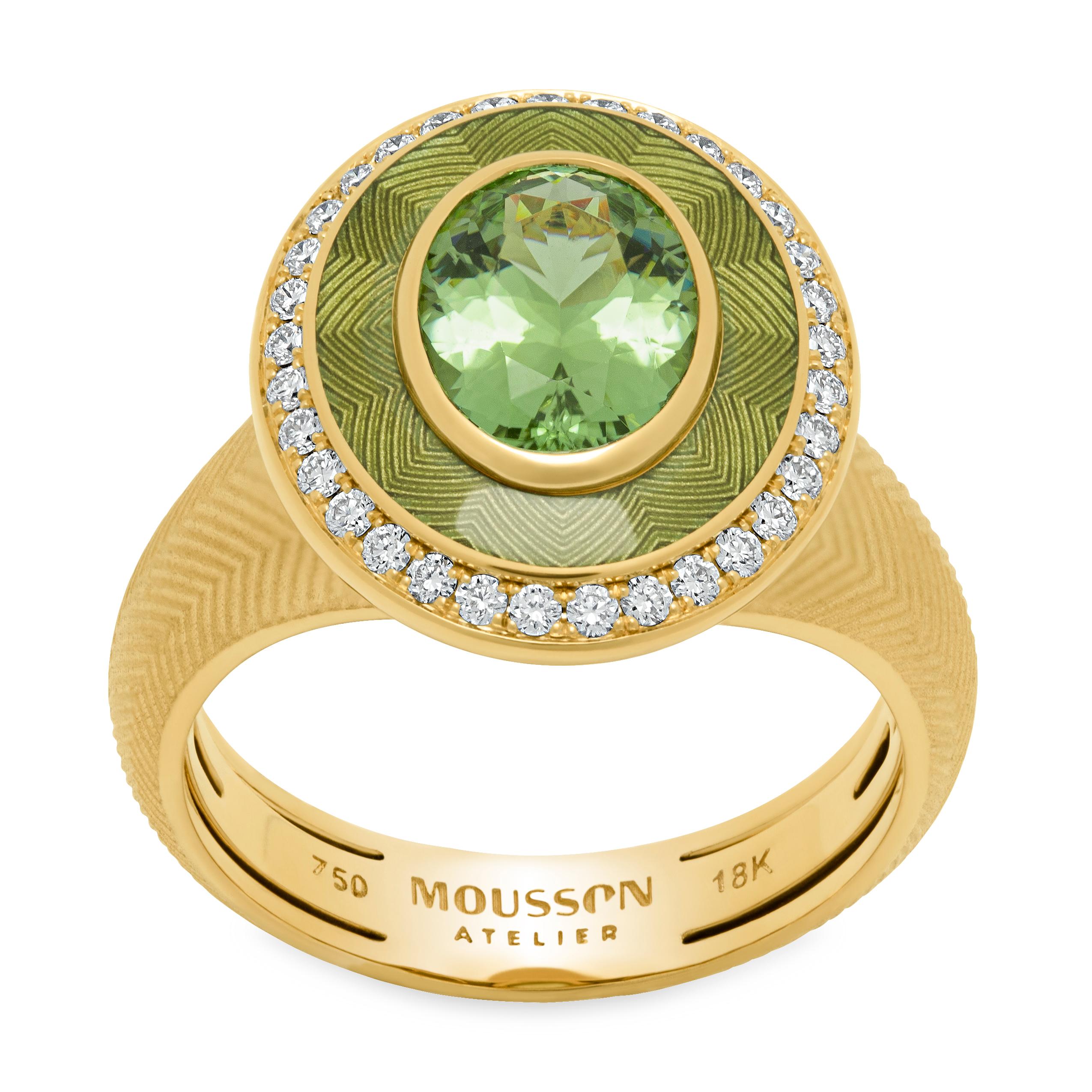 Green Tourmaline 1.40 Carat Diamonds Enamel 18 Karat Yellow Gold Tweed Ring

Perhaps this is the brightest and most popular representative of the Pret-a-Porter collection. The texture of Tweed reminds of the well-known fabric, but most importantly,