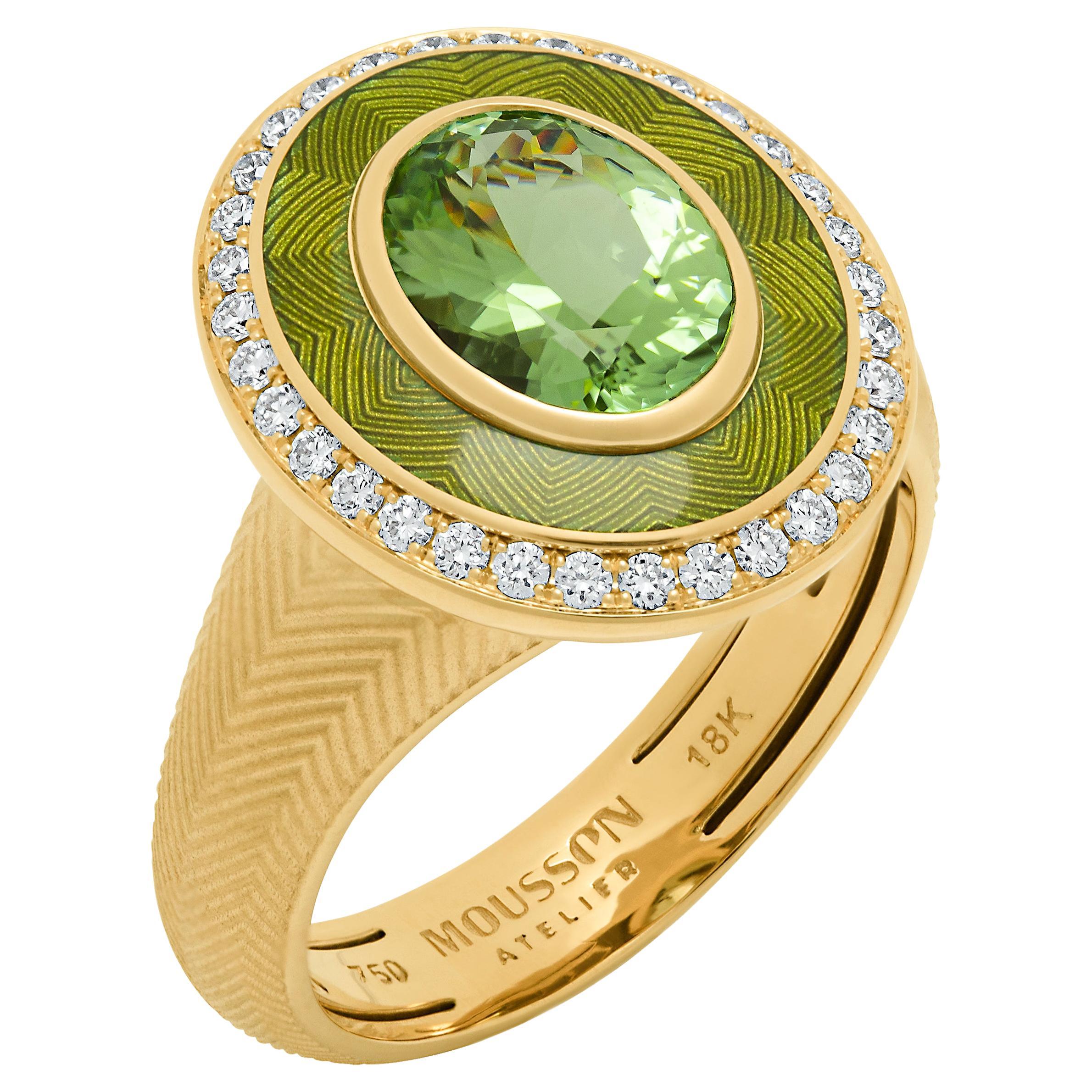 Green Tourmaline 1.40 Carat Diamonds Enamel 18 Karat Yellow Gold Tweed Ring For Sale