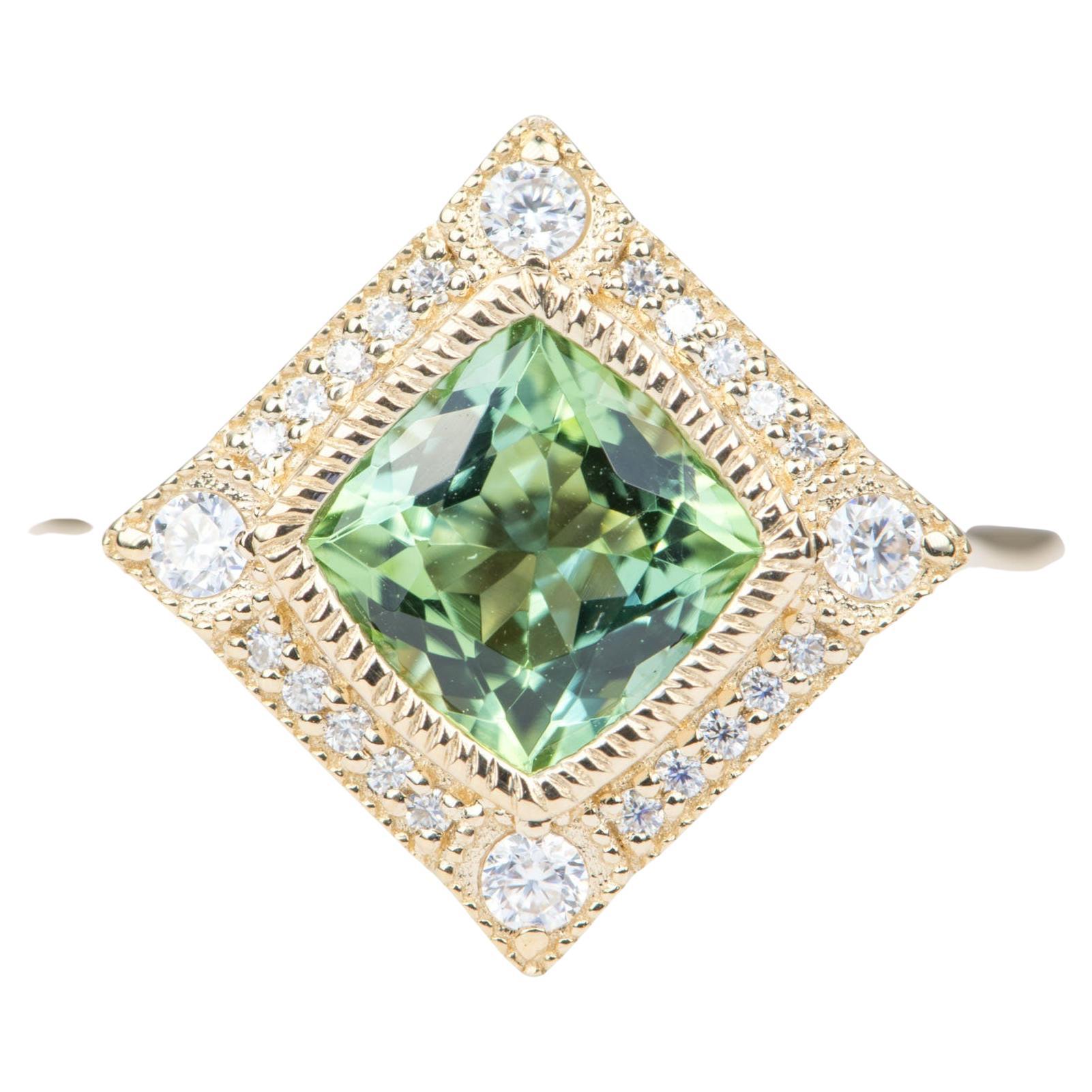 Bague de fiançailles en or 14 carats avec tourmaline verte menthe 1,5 carat et halo de moissanite AD2219-3