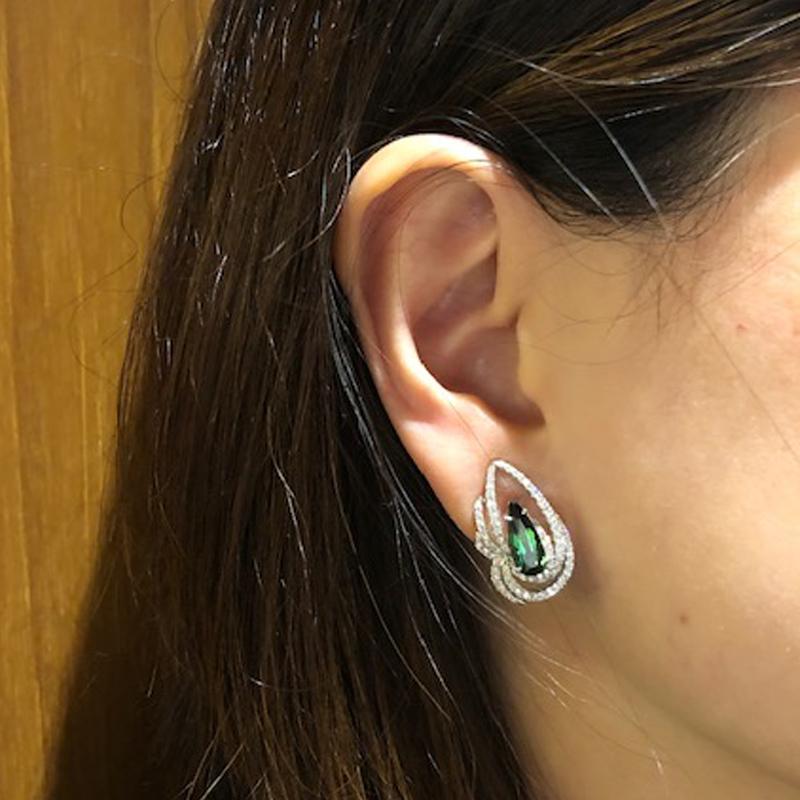 Green Tourmaline 2.92 Carat, Diamond 0.96 ct Earrings in 18k White Gold Settings For Sale 1