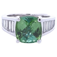 Anillo de turmalina verde de 6 quilates en oro de 14 quilates