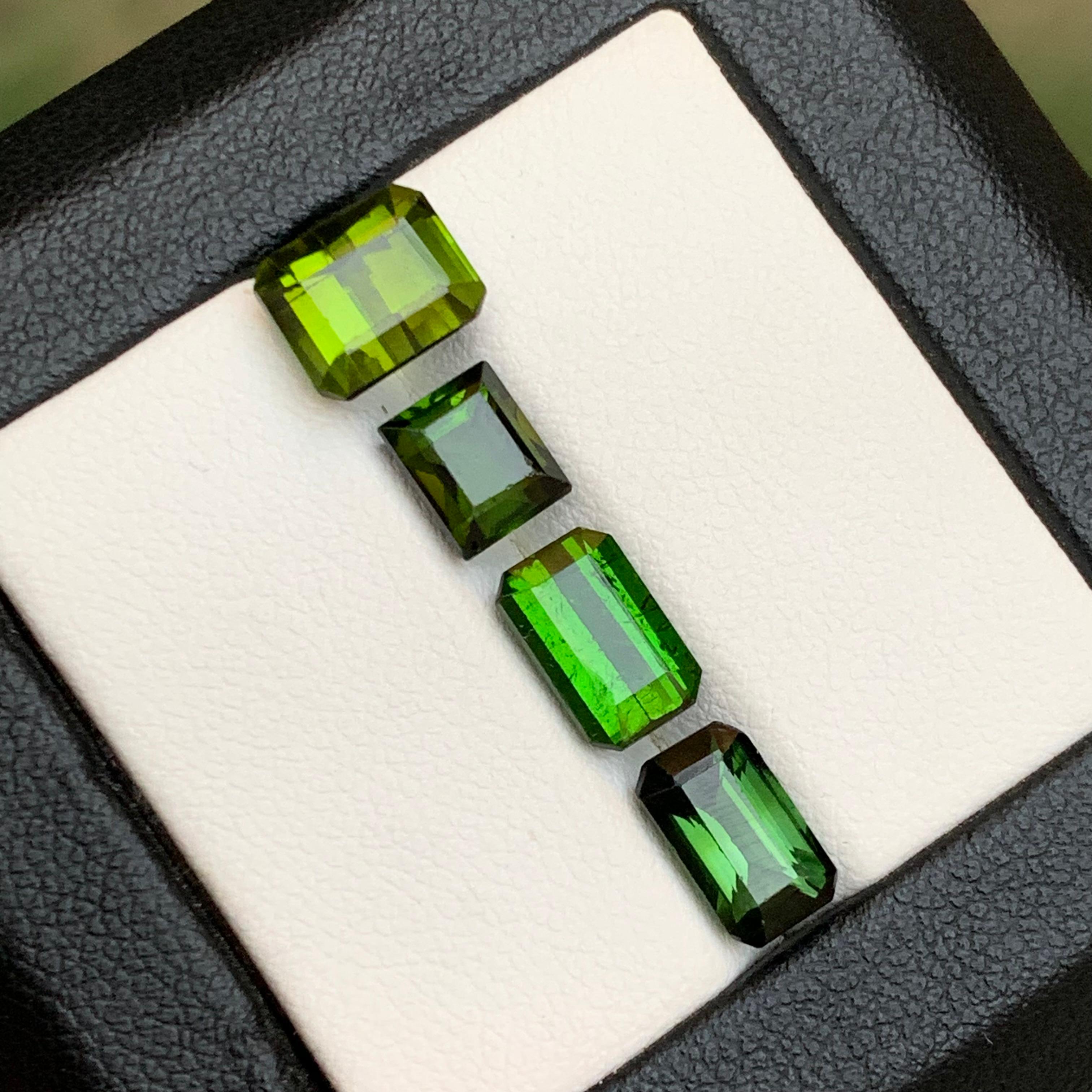 Grüner Turmalin 8.60 Ct Natürliche Lose Edelsteine - Smaragd Schliff Sammlerstück im Angebot 7