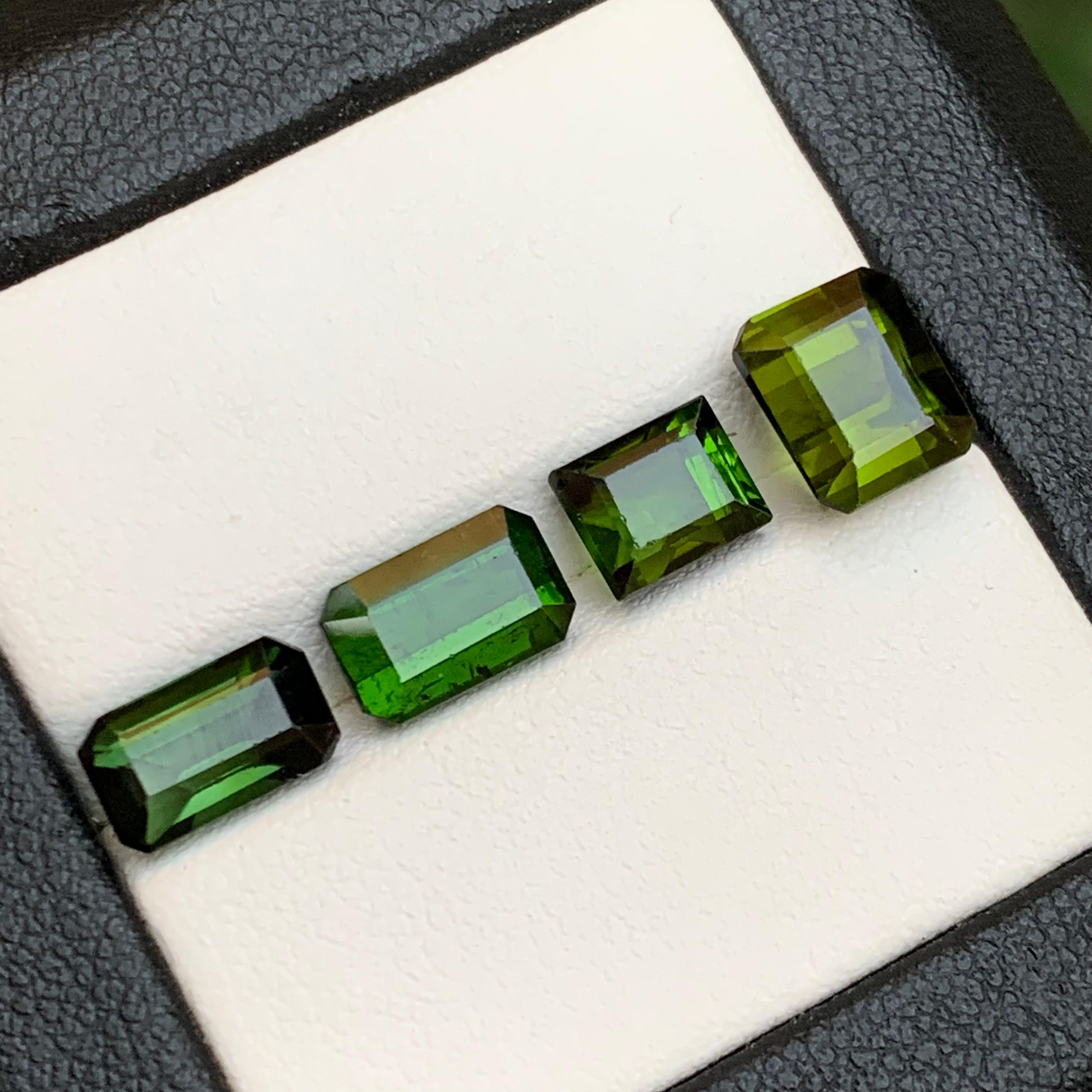 Grüner Turmalin 8.60 Ct Natürliche Lose Edelsteine - Smaragd Schliff Sammlerstück für Damen oder Herren im Angebot