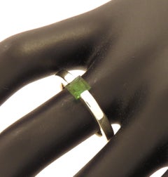 Green Tourmaline 9 Karat White Gold Band Ring Handcrafted in Italy