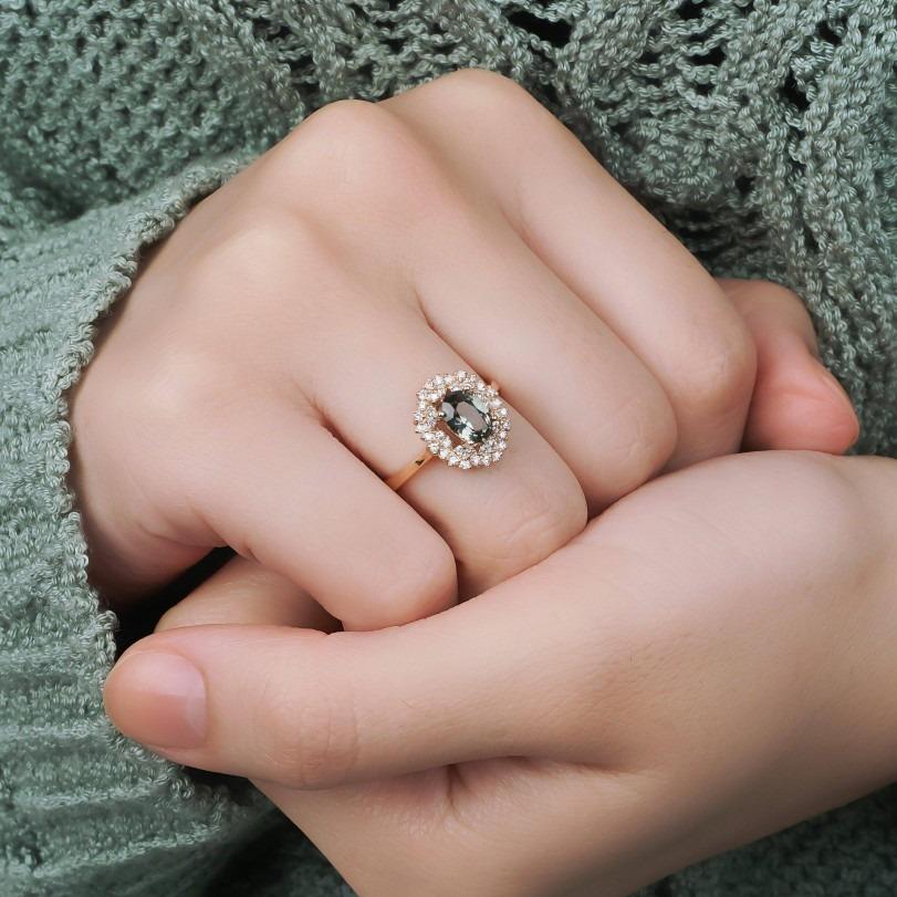 Moderne Bague en tourmaline verte et diamant 0,90 carat en vente
