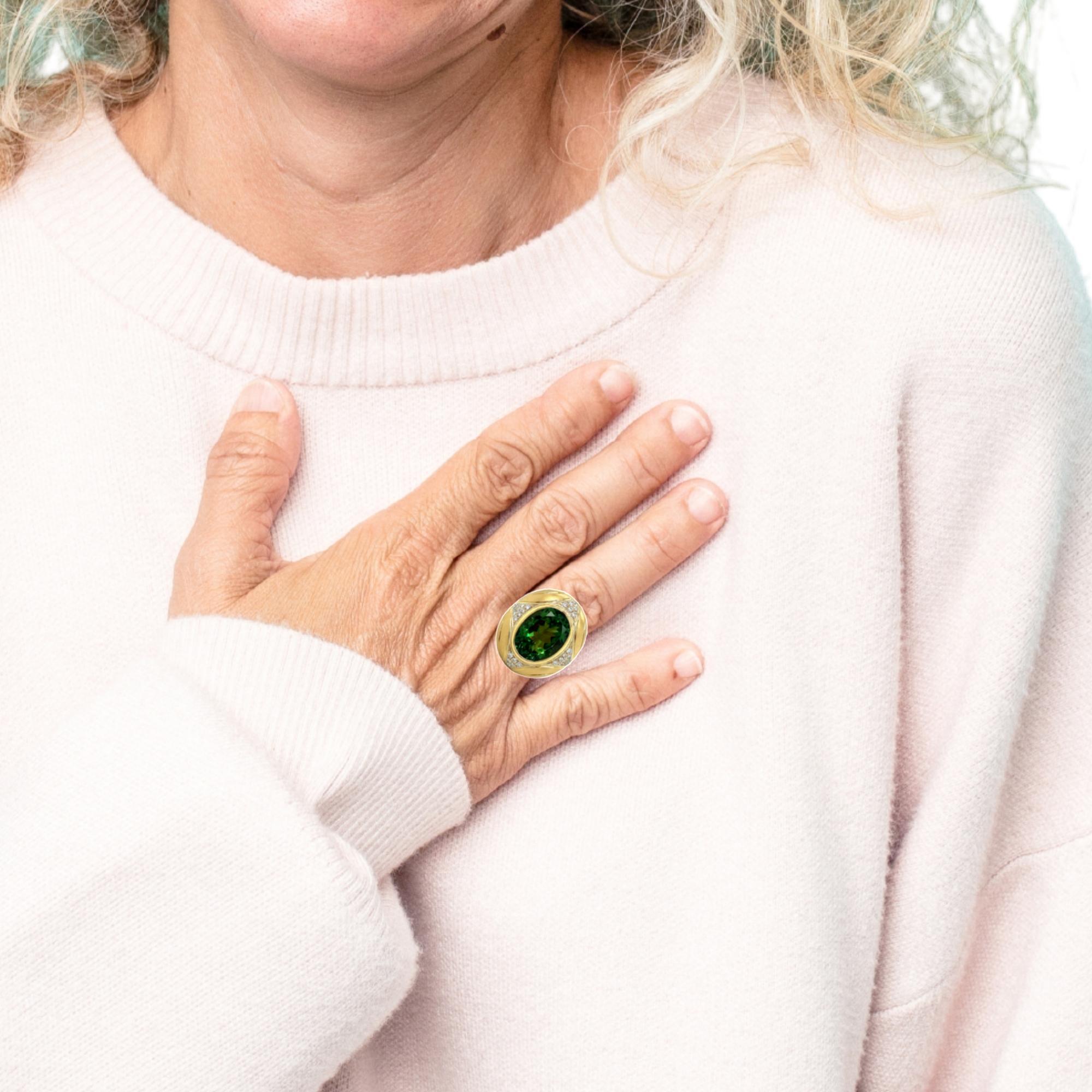 Anillo de turmalina verde y diamantes en oro amarillo de 18 quilates, 10,31 quilates en venta 6