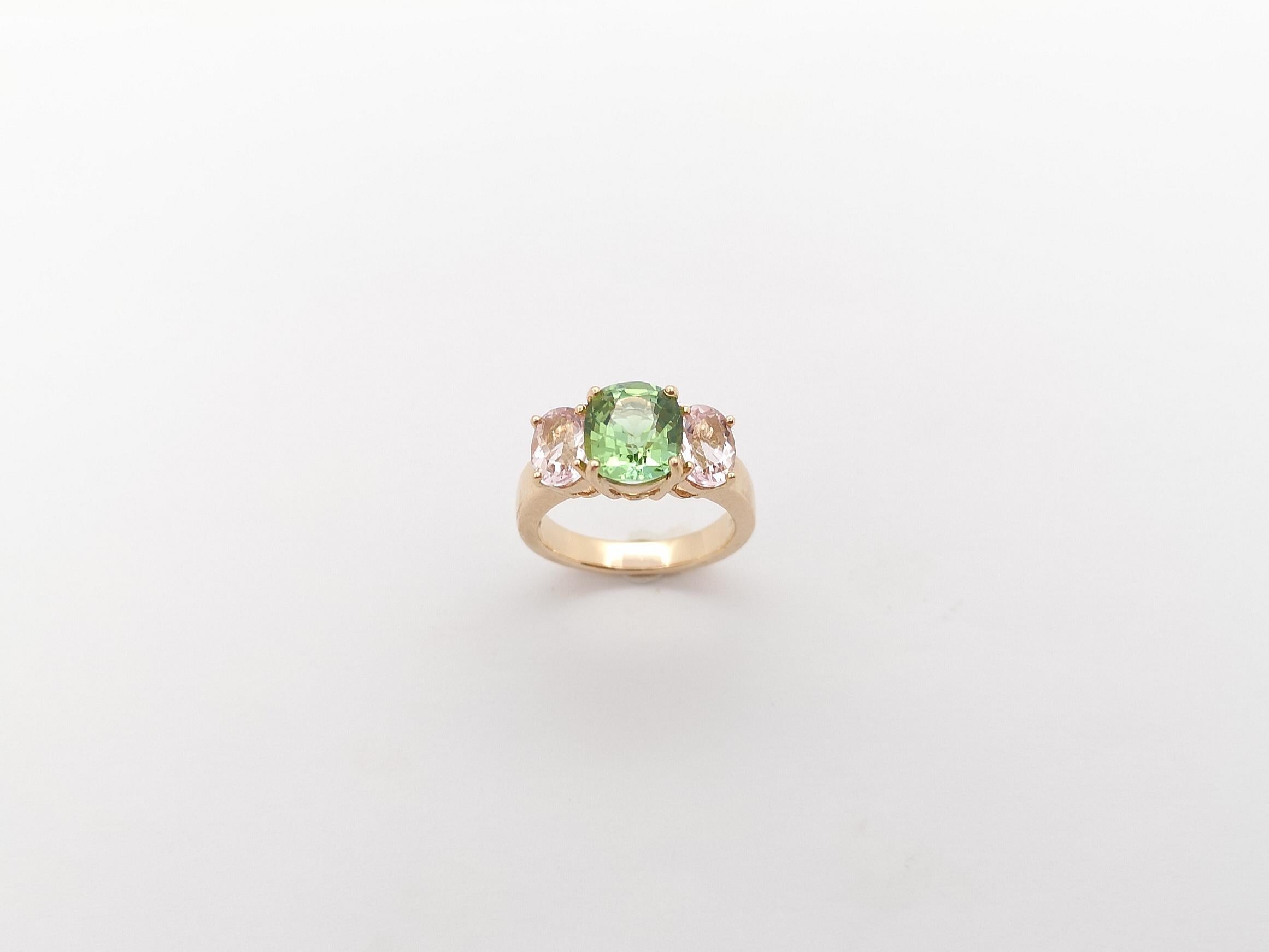 Green Tourmaline and Morganite Ring set in 18K Rose Gold Settings For Sale 2