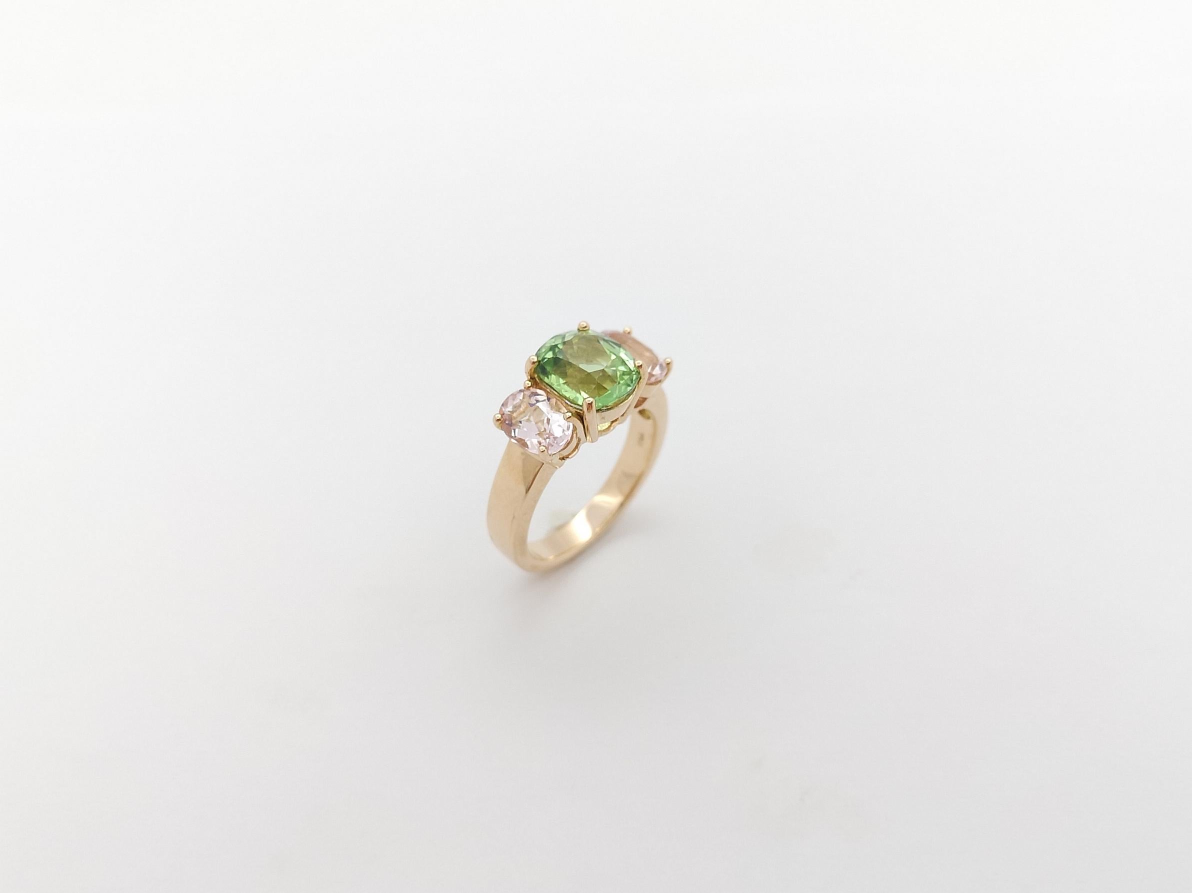 Green Tourmaline and Morganite Ring set in 18K Rose Gold Settings For Sale 3