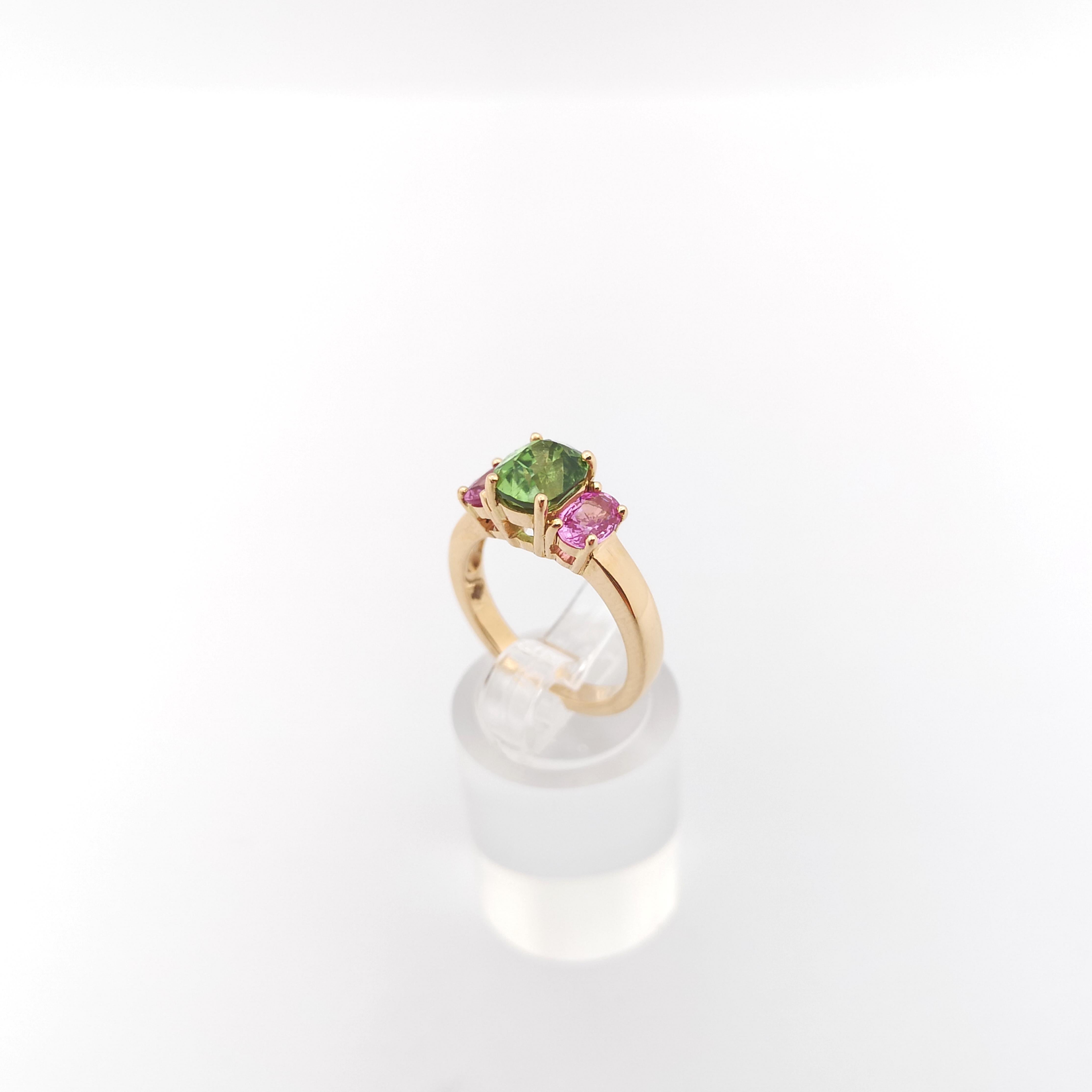 Green Tourmaline and Pink Sapphire Ring set in 18K Rose Gold Settings For Sale 4