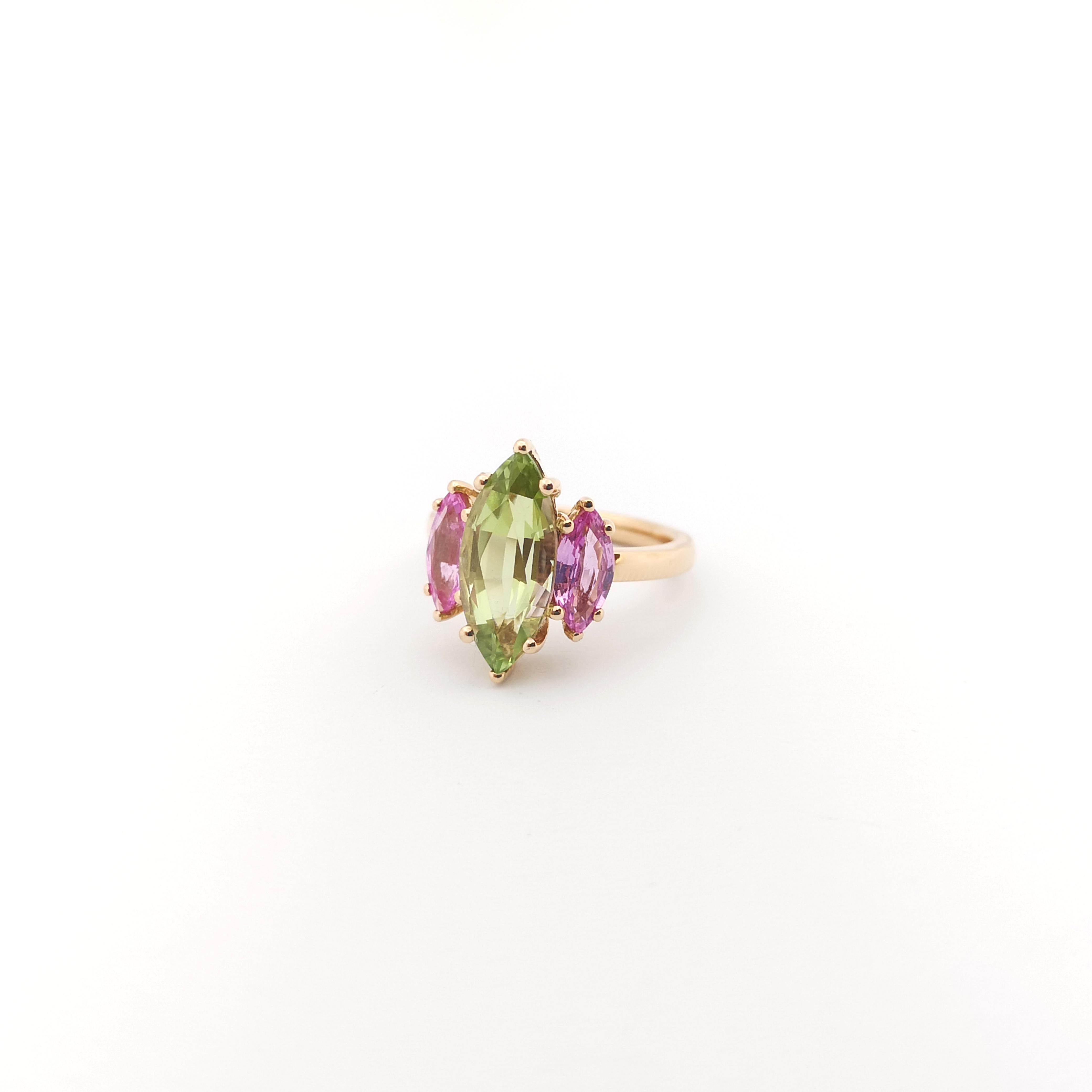 Green Tourmaline and Pink Sapphire Ring set in 18K Rose Gold Settings For Sale 5