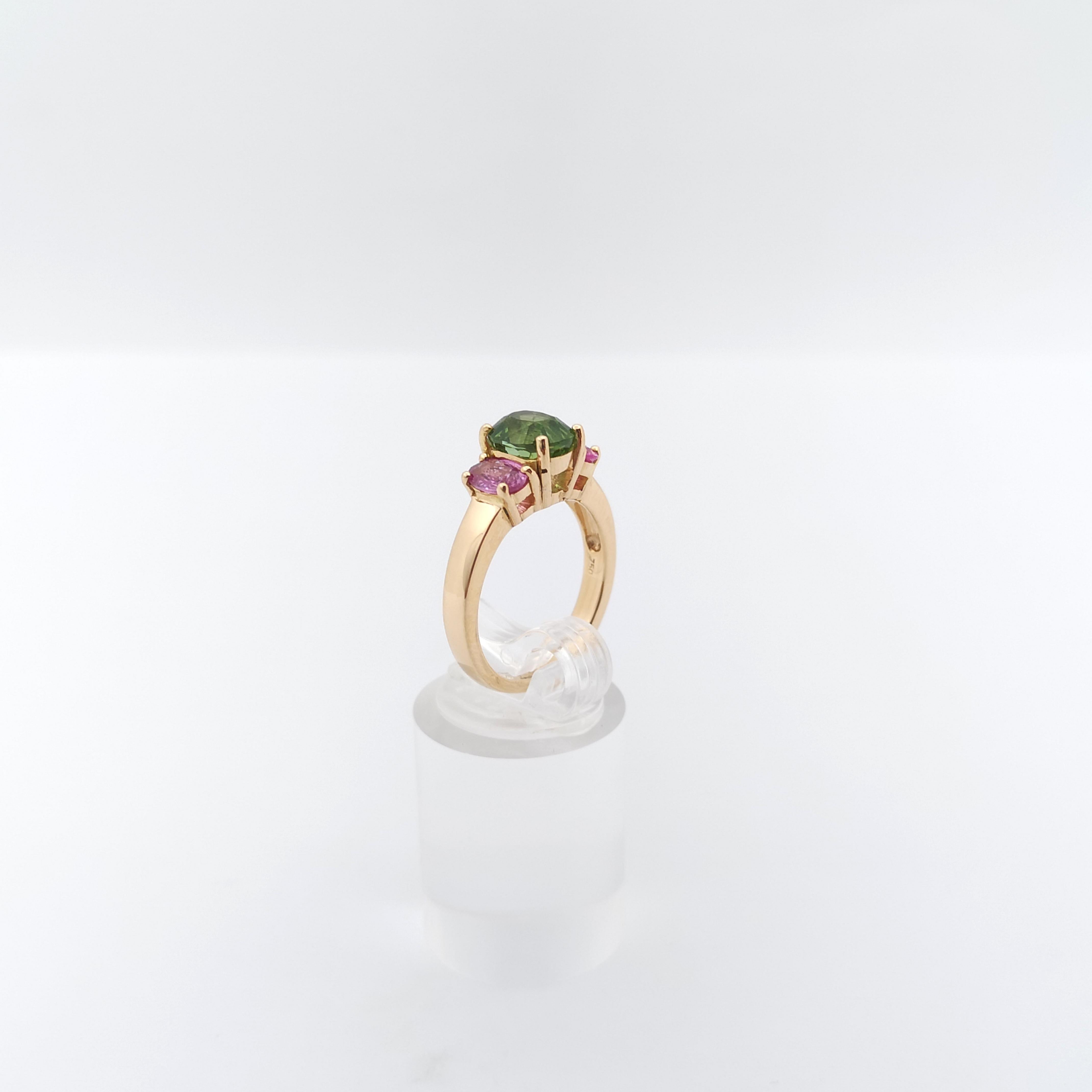Green Tourmaline and Pink Sapphire Ring set in 18K Rose Gold Settings For Sale 5